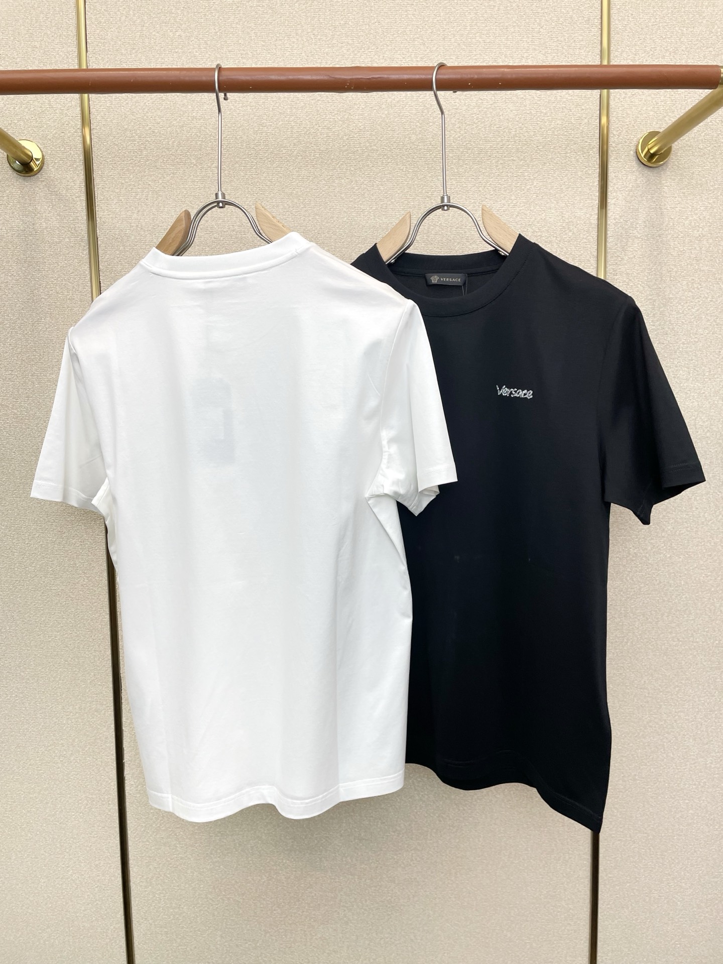 。VERSACE范思哲💥独家专供新款原单男士休闲短袖 高端定制 高端版本 时尚百搭爆款⚠️⚠️✨✨进口面