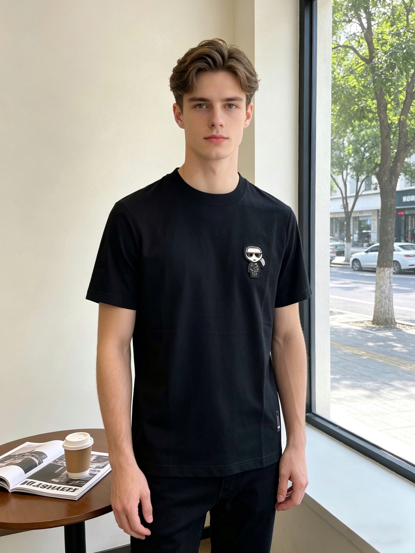 。FENDI芬迪💥独家专供新款原单男士休闲短袖 高端定制 高端版本 时尚百搭爆款⚠️⚠️✨✨进口面料 手