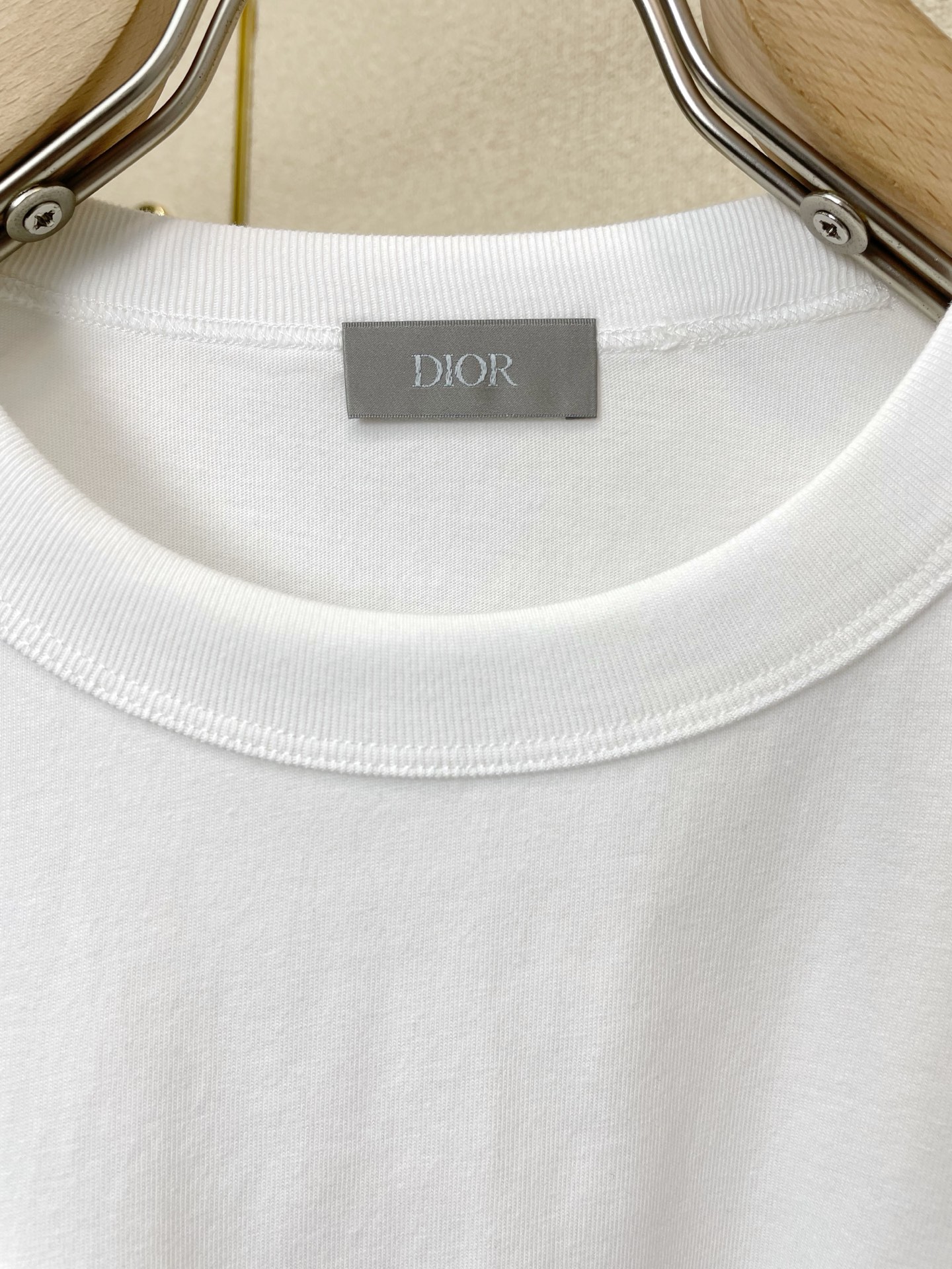 。Dior迪奥💥砸锅卖铁都要上的新款新款原单男士休闲短袖 高端定制 高端版本 时尚百搭爆款⚠️⚠️✨✨进