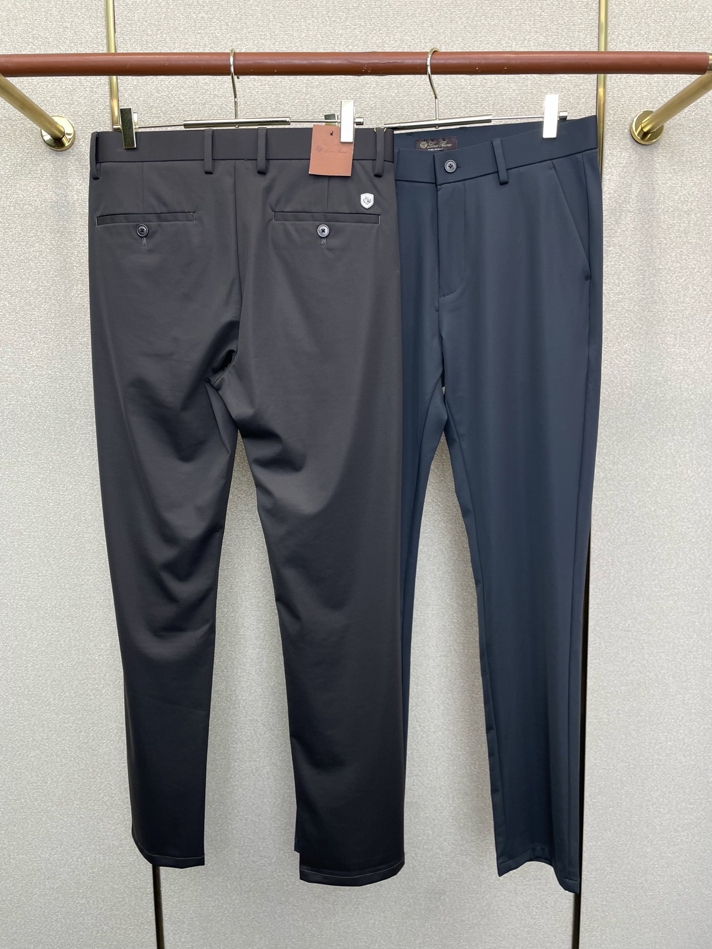 。Loro Piana-Loro Piana诺悠翩雅💥砸锅卖铁都要上的新款新款休闲裤 高端版本！专柜定制