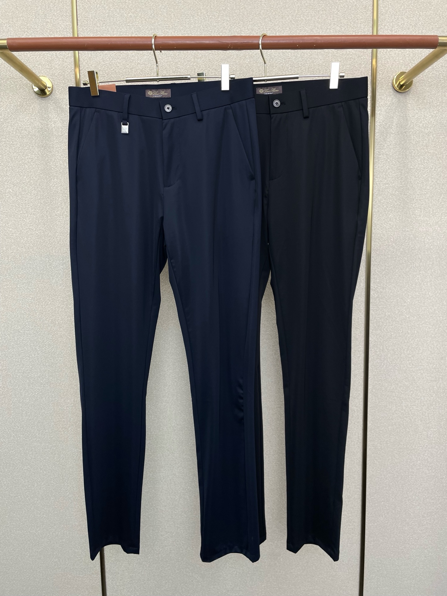 。Loro Piana-Loro Piana诺悠翩雅💥砸锅卖铁都要上的新款新款休闲裤 高端版本！专柜定制