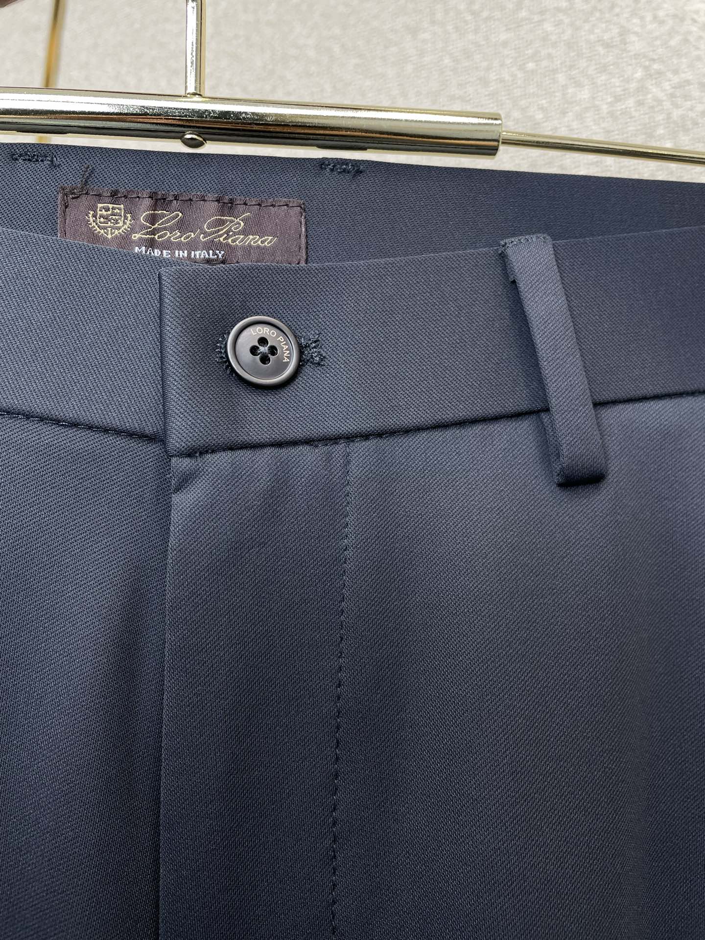 。Loro Piana-Loro Piana诺悠翩雅💥砸锅卖铁都要上的新款新款休闲裤 高端版本！专柜定制