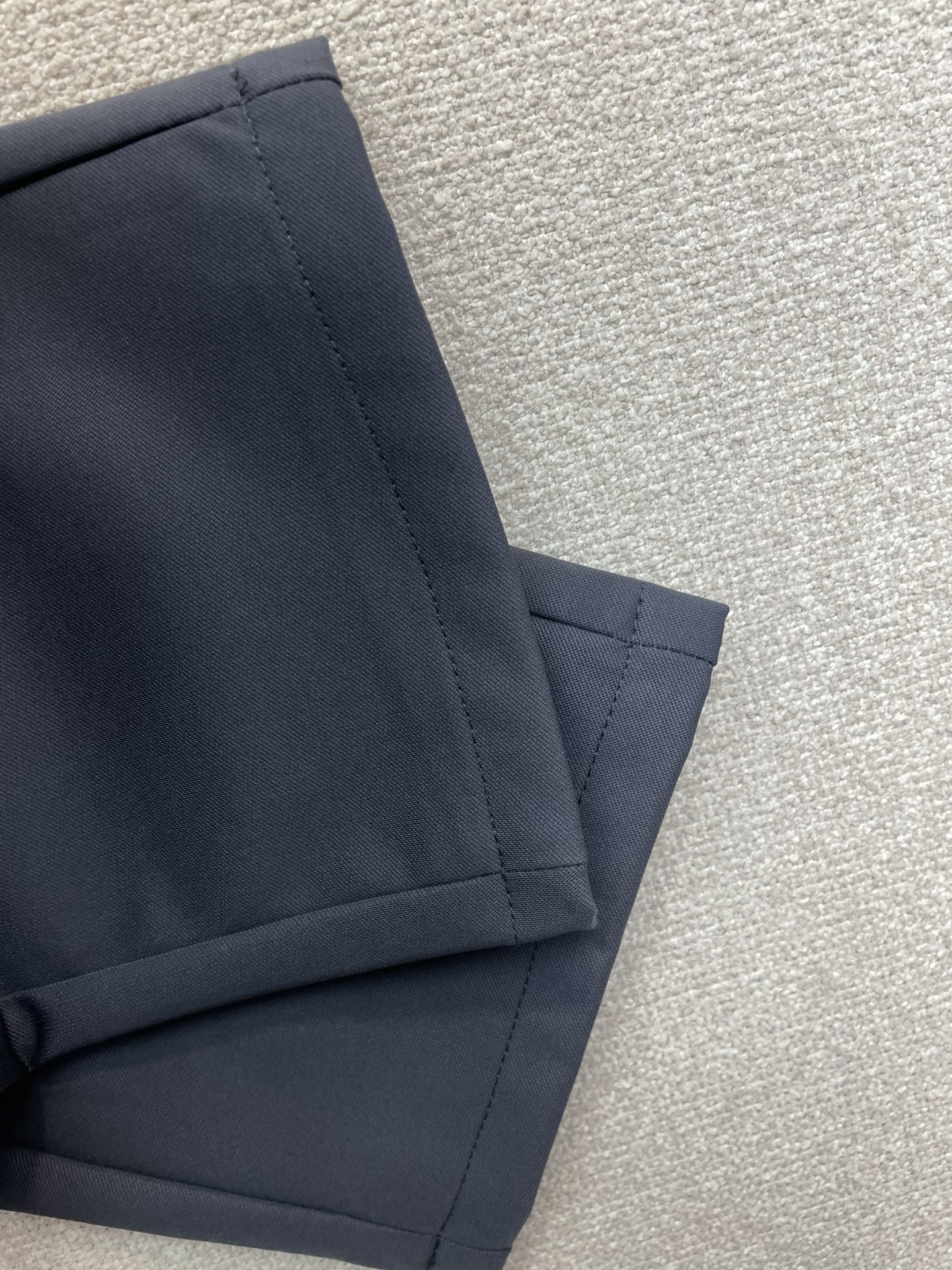 。Loro Piana-Loro Piana诺悠翩雅💥砸锅卖铁都要上的新款新款休闲裤 高端版本！专柜定制