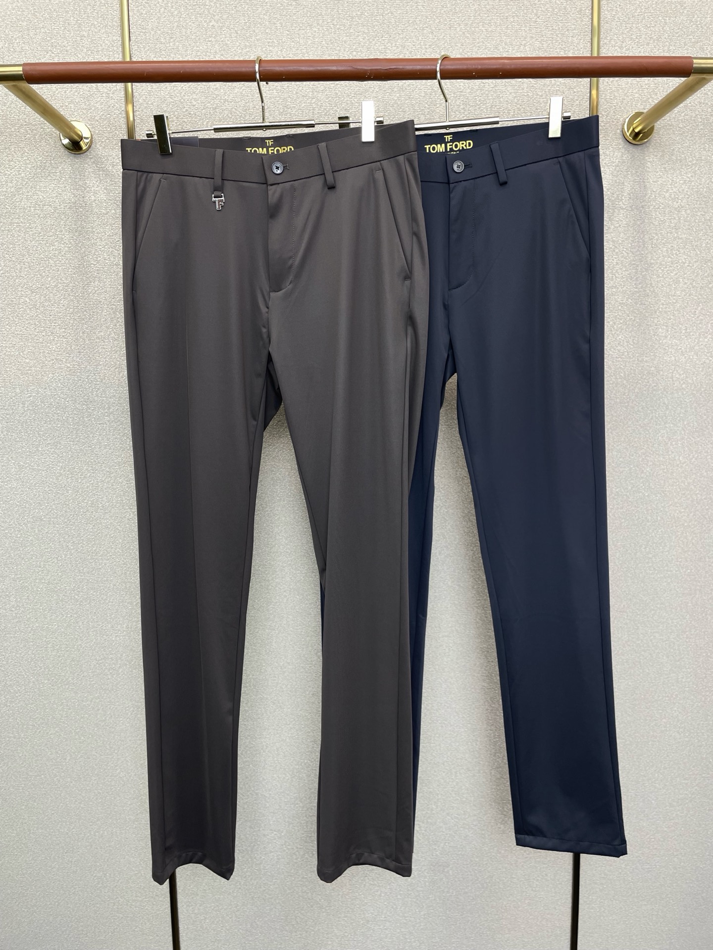 。TOM FORD汤姆福特💥砸锅卖铁都要上的新款新款休闲裤 高端版本！专柜定制面料 透气舒适度高，细节无