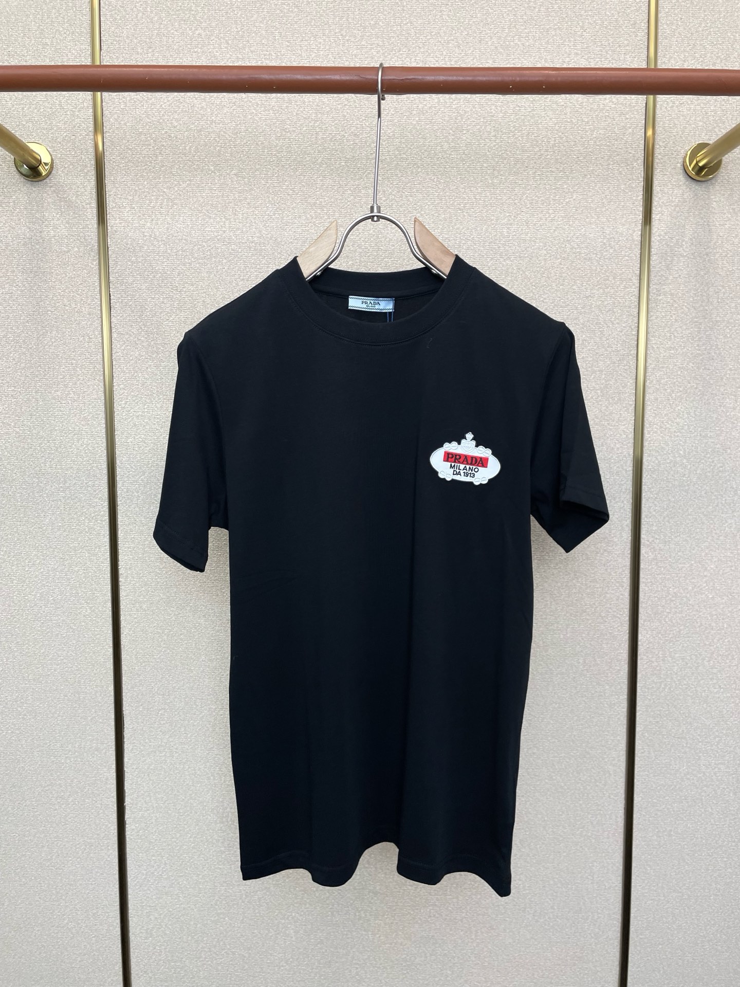 。Prada普拉达💥砸锅卖铁都要上的新款新款原单男士休闲短袖 高端定制 高端版本 时尚百搭爆款⚠️⚠️✨