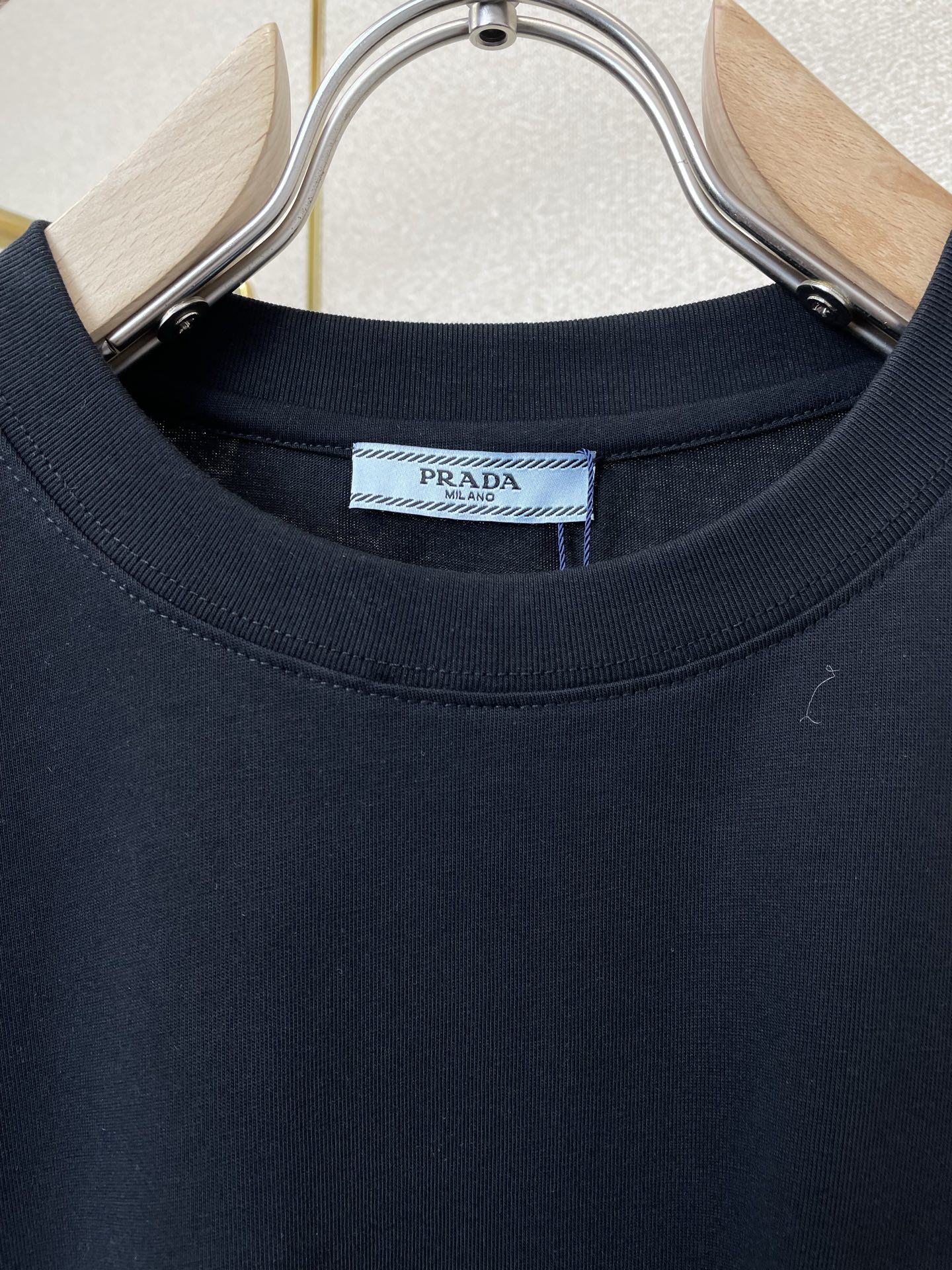 。Prada普拉达💥砸锅卖铁都要上的新款新款原单男士休闲短袖 高端定制 高端版本 时尚百搭爆款⚠️⚠️✨