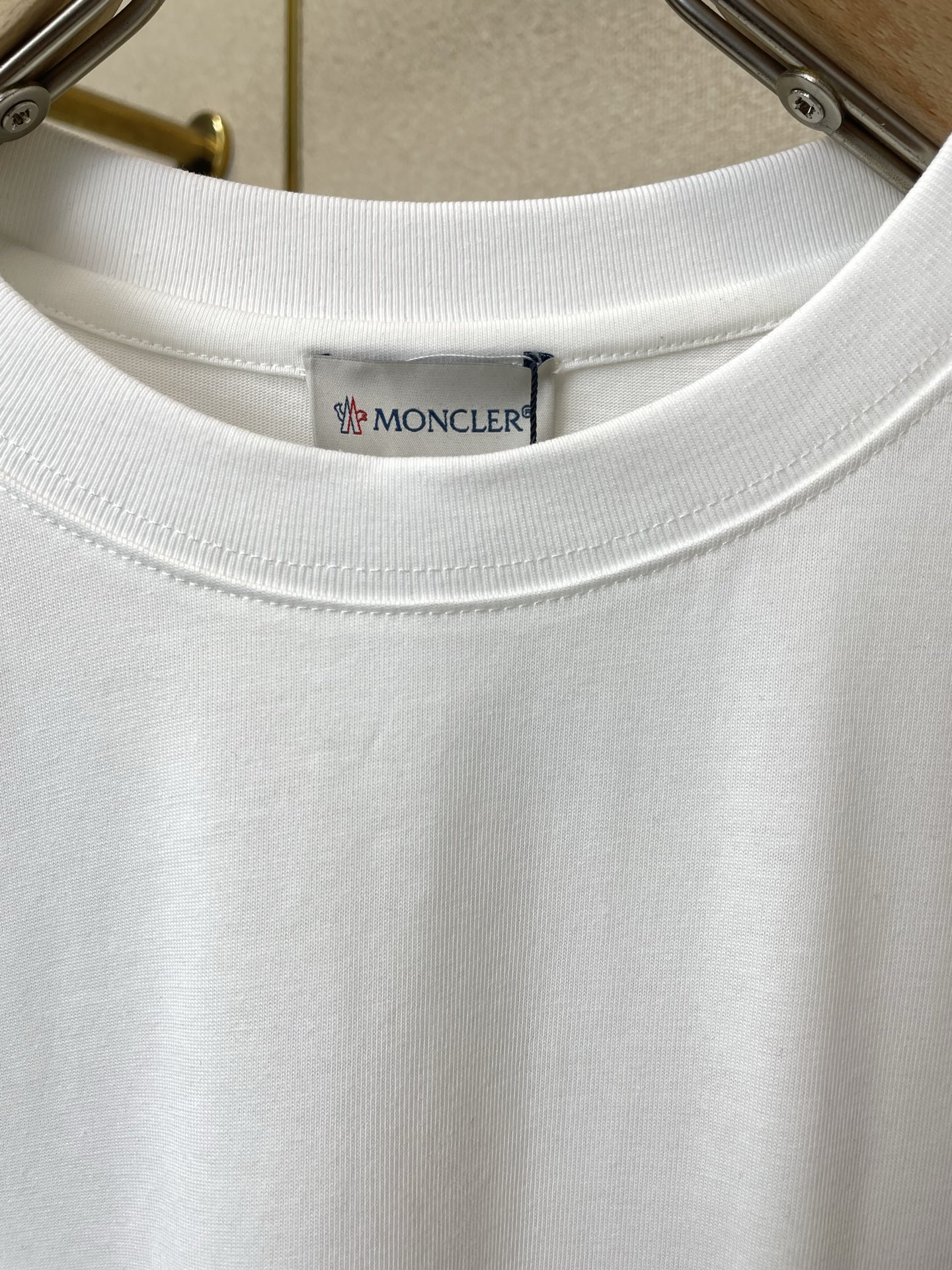 。Moncler蒙口💥砸锅卖铁都要上的新款新款原单男士休闲短袖 高端定制 高端版本 时尚百搭爆款⚠️⚠️