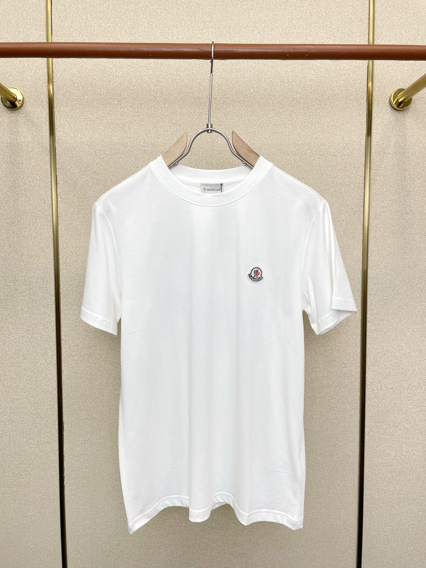 。Moncler蒙口💥砸锅卖铁都要上的新款新款原单男士休闲短袖 高端定制 高端版本 时尚百搭爆款⚠️⚠️