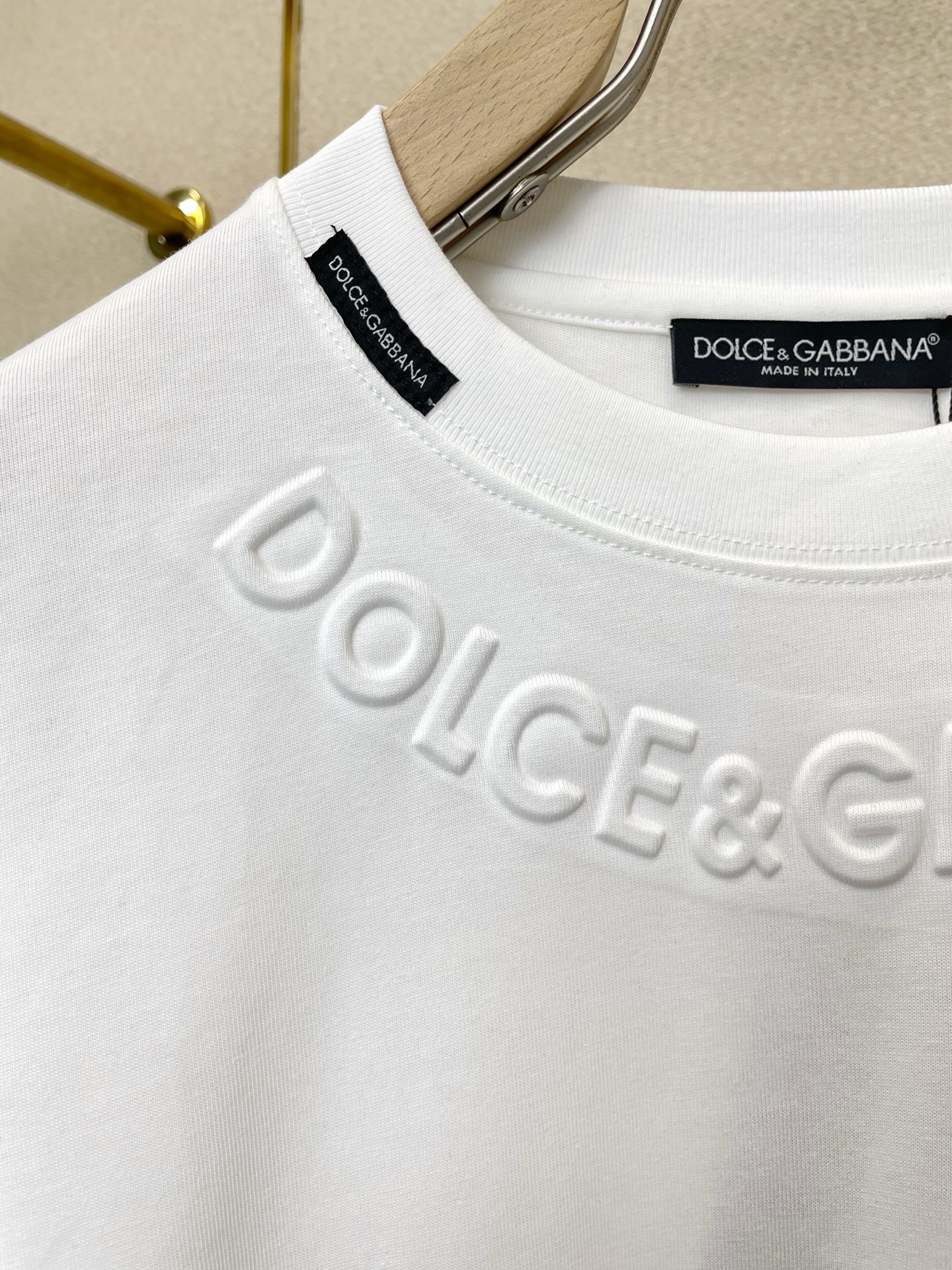 。Dolce&Gabbana杜嘉班纳💥砸锅卖铁都要上的新款新款原单男士休闲短袖 高端定制 高端版本 时尚