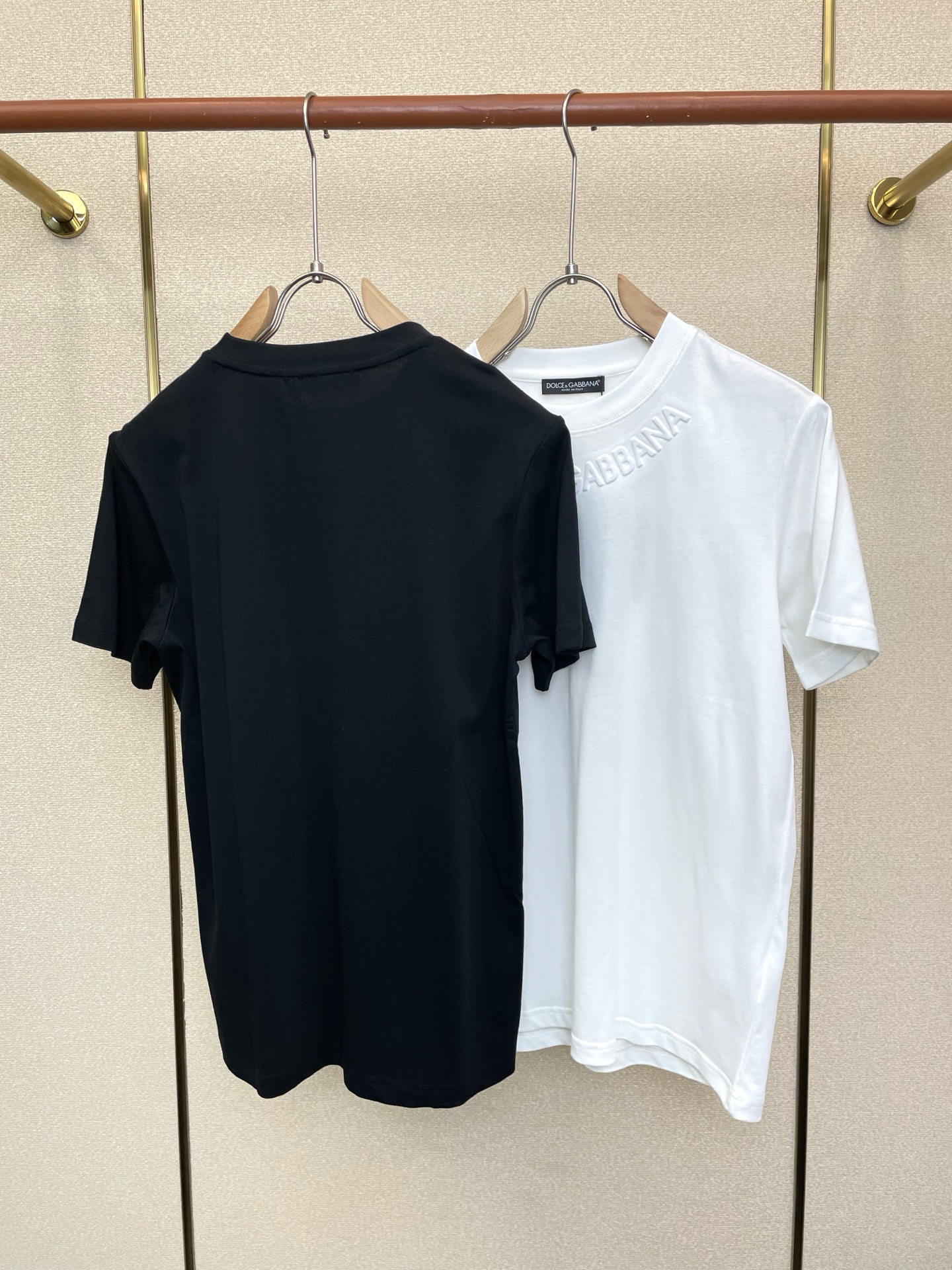 。Dolce&Gabbana杜嘉班纳💥砸锅卖铁都要上的新款新款原单男士休闲短袖 高端定制 高端版本 时尚