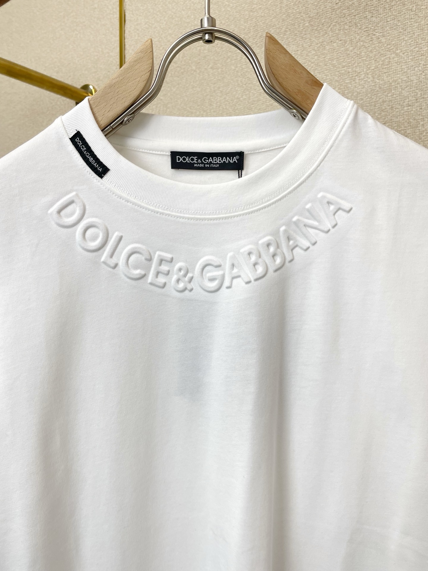 。Dolce&Gabbana杜嘉班纳💥砸锅卖铁都要上的新款新款原单男士休闲短袖 高端定制 高端版本 时尚