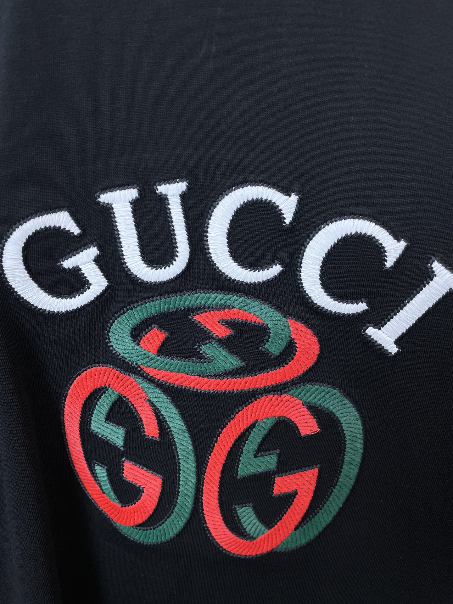 。Gucci古驰💥砸锅卖铁都要上的新款新款原单男士休闲短袖 高端定制 高端版本 时尚百搭爆款⚠️⚠️✨✨