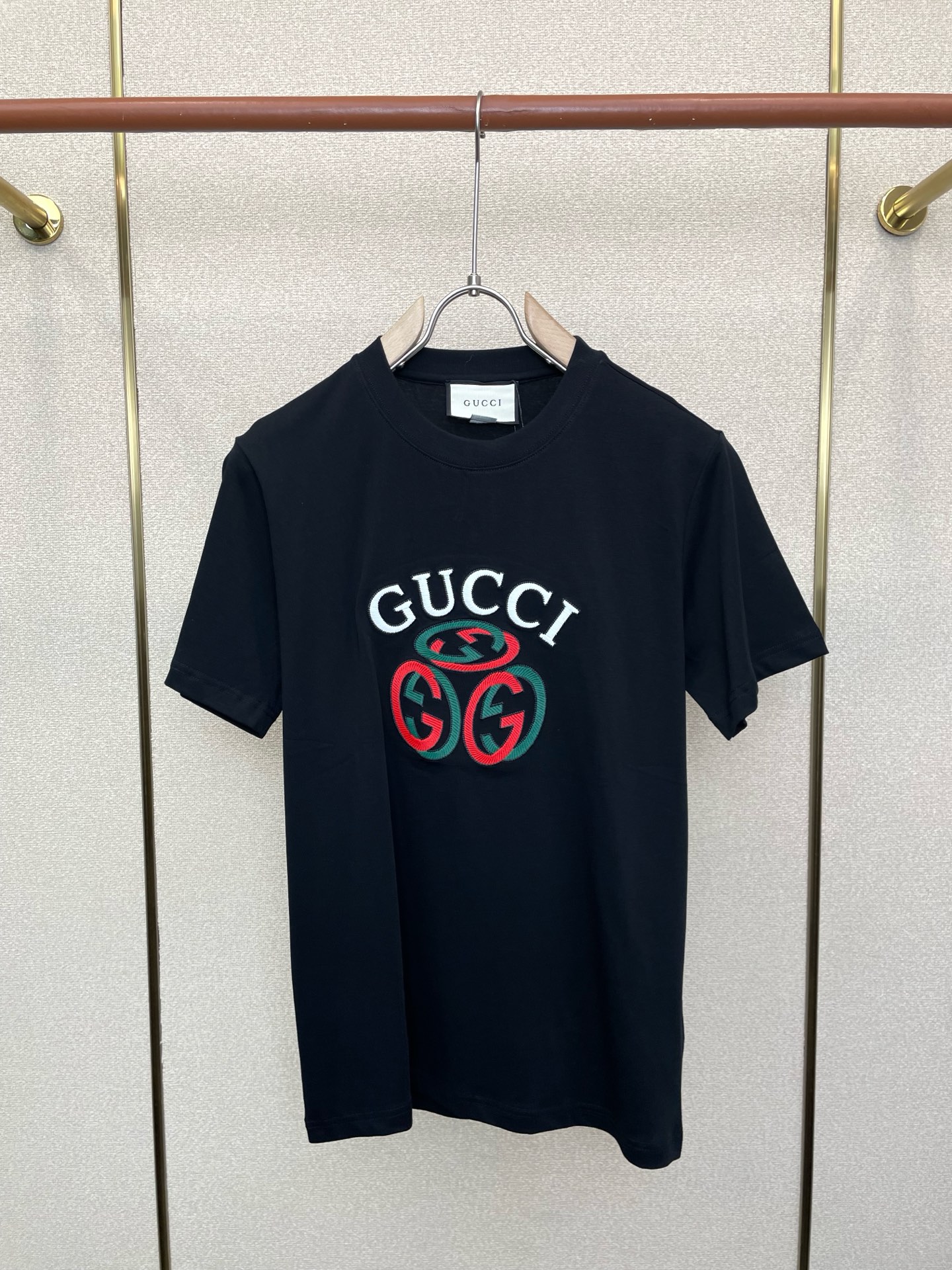 。Gucci古驰💥砸锅卖铁都要上的新款新款原单男士休闲短袖 高端定制 高端版本 时尚百搭爆款⚠️⚠️✨✨