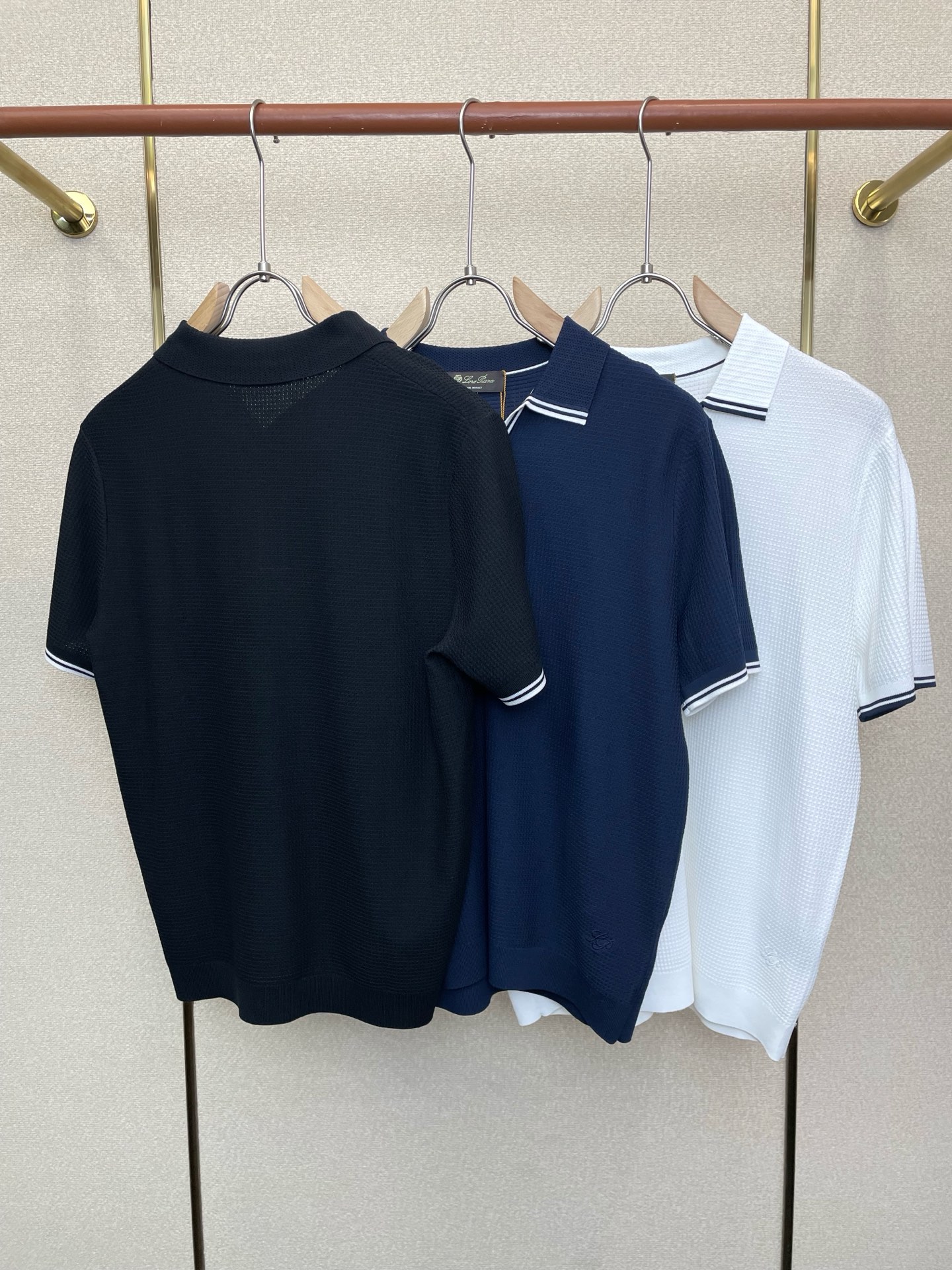 。Loro Piana-Loro Piana诺悠翩雅💥砸锅卖铁都要上的新款新款原单男士休闲短袖 高端定制