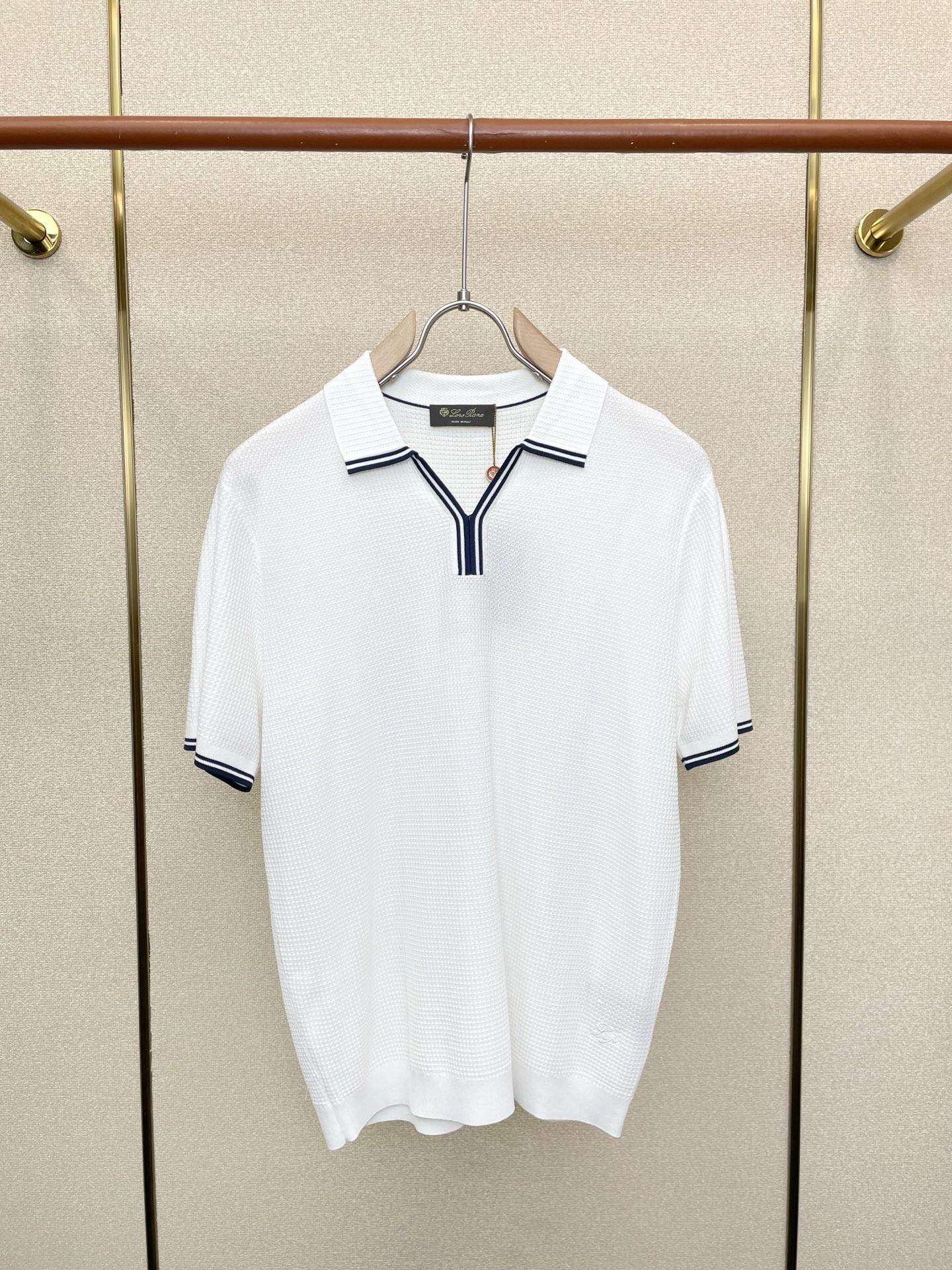 。Loro Piana-Loro Piana诺悠翩雅💥砸锅卖铁都要上的新款新款原单男士休闲短袖 高端定制