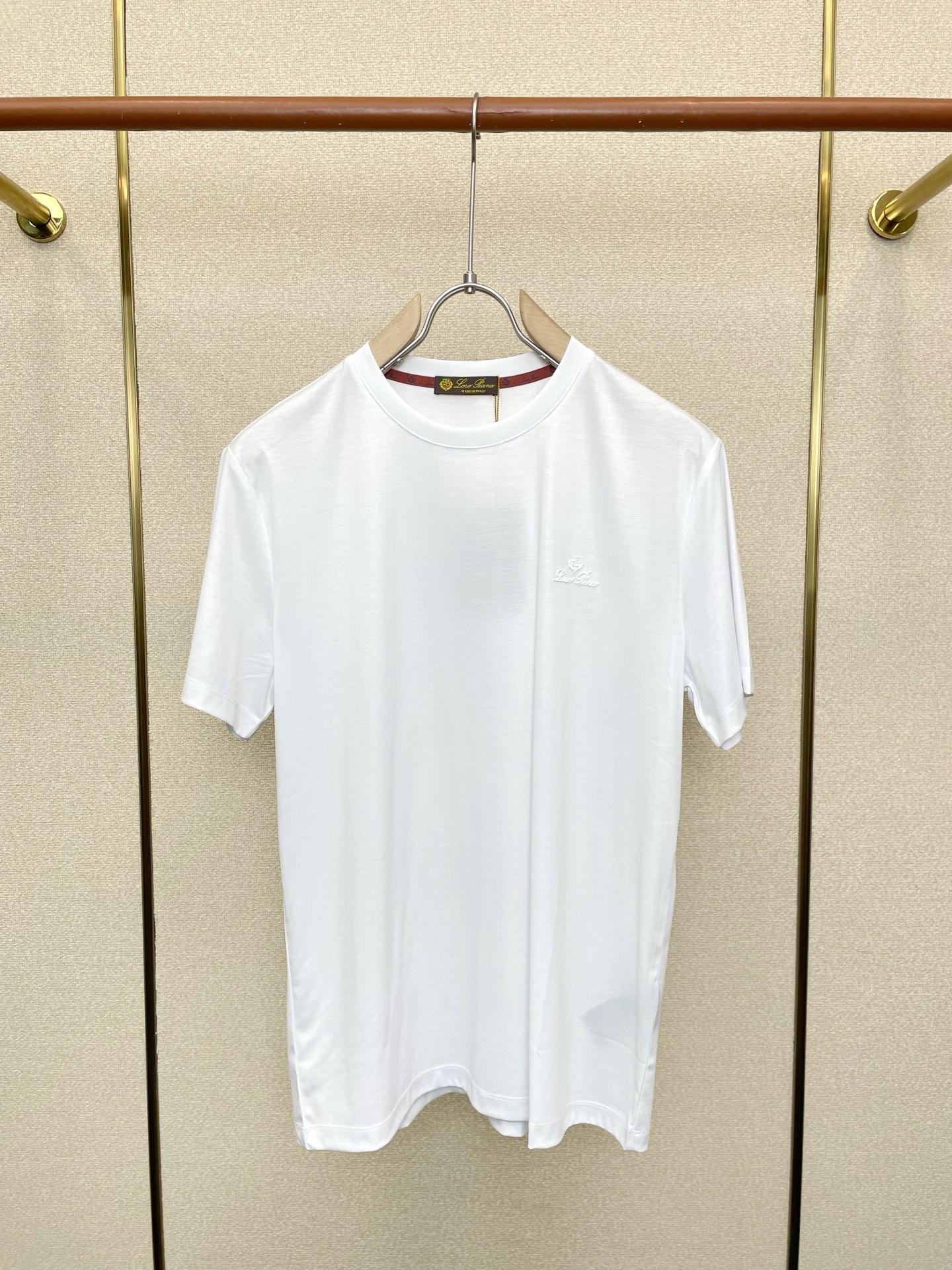 。Loro Piana-Loro Piana诺悠翩雅💥砸锅卖铁都要上的新款新款原单男士休闲短袖 高端定制