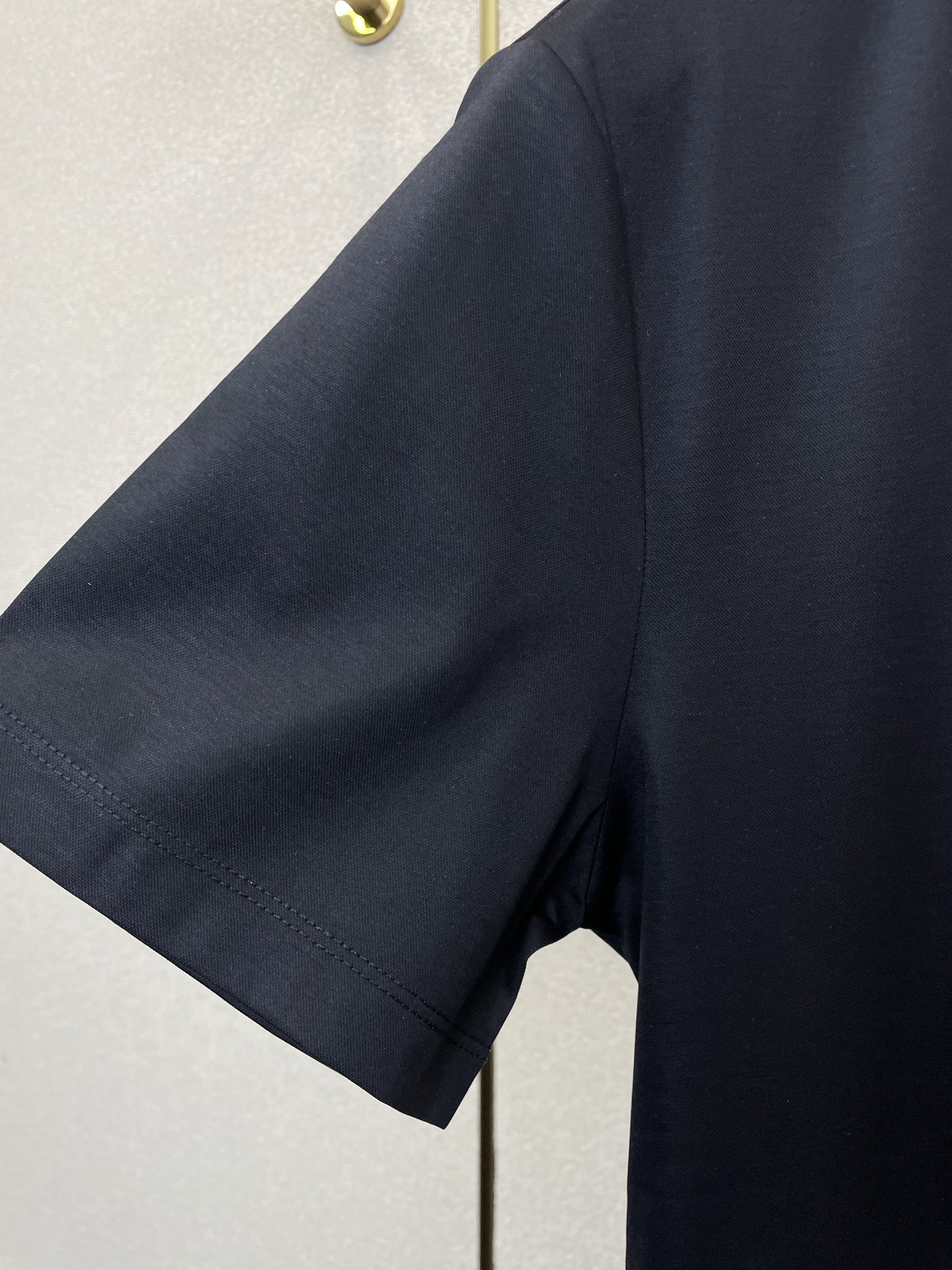 。Moncler蒙口💥砸锅卖铁都要上的新款新款原单男士休闲短袖 高端定制 高端版本 时尚百搭爆款⚠️⚠️