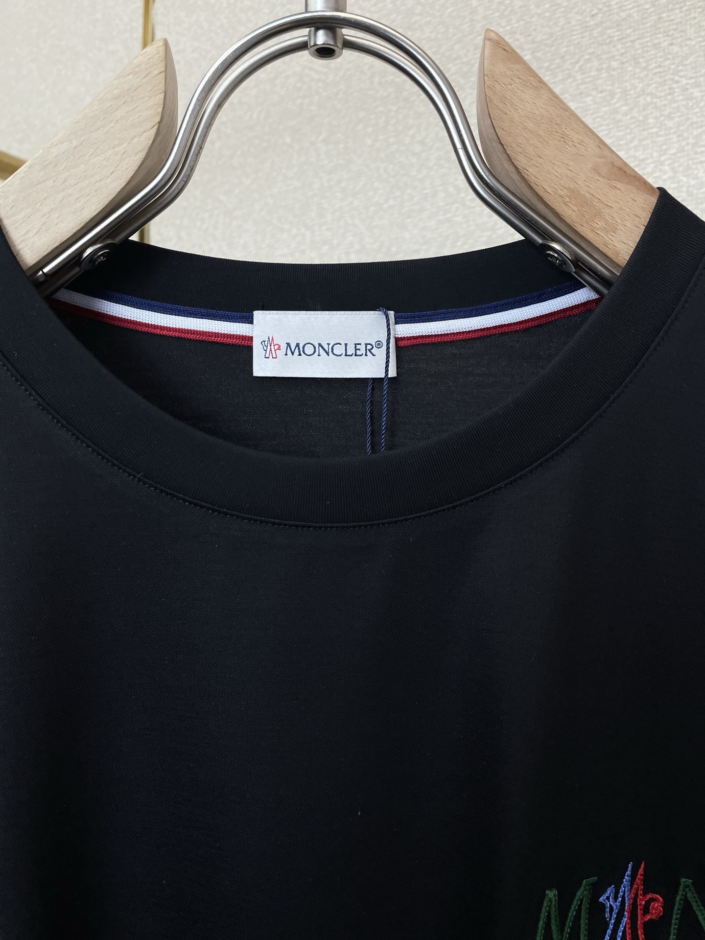 。Moncler蒙口💥砸锅卖铁都要上的新款新款原单男士休闲短袖 高端定制 高端版本 时尚百搭爆款⚠️⚠️