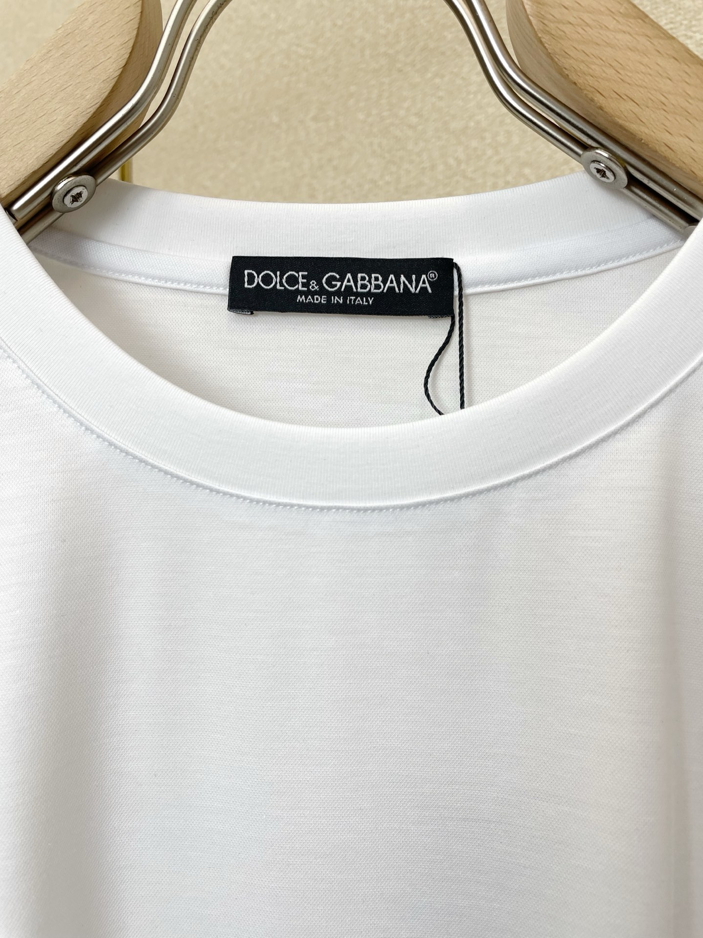 。Dolce&Gabbana杜嘉班纳💥砸锅卖铁都要上的新款新款原单男士休闲短袖 高端定制 高端版本 时尚