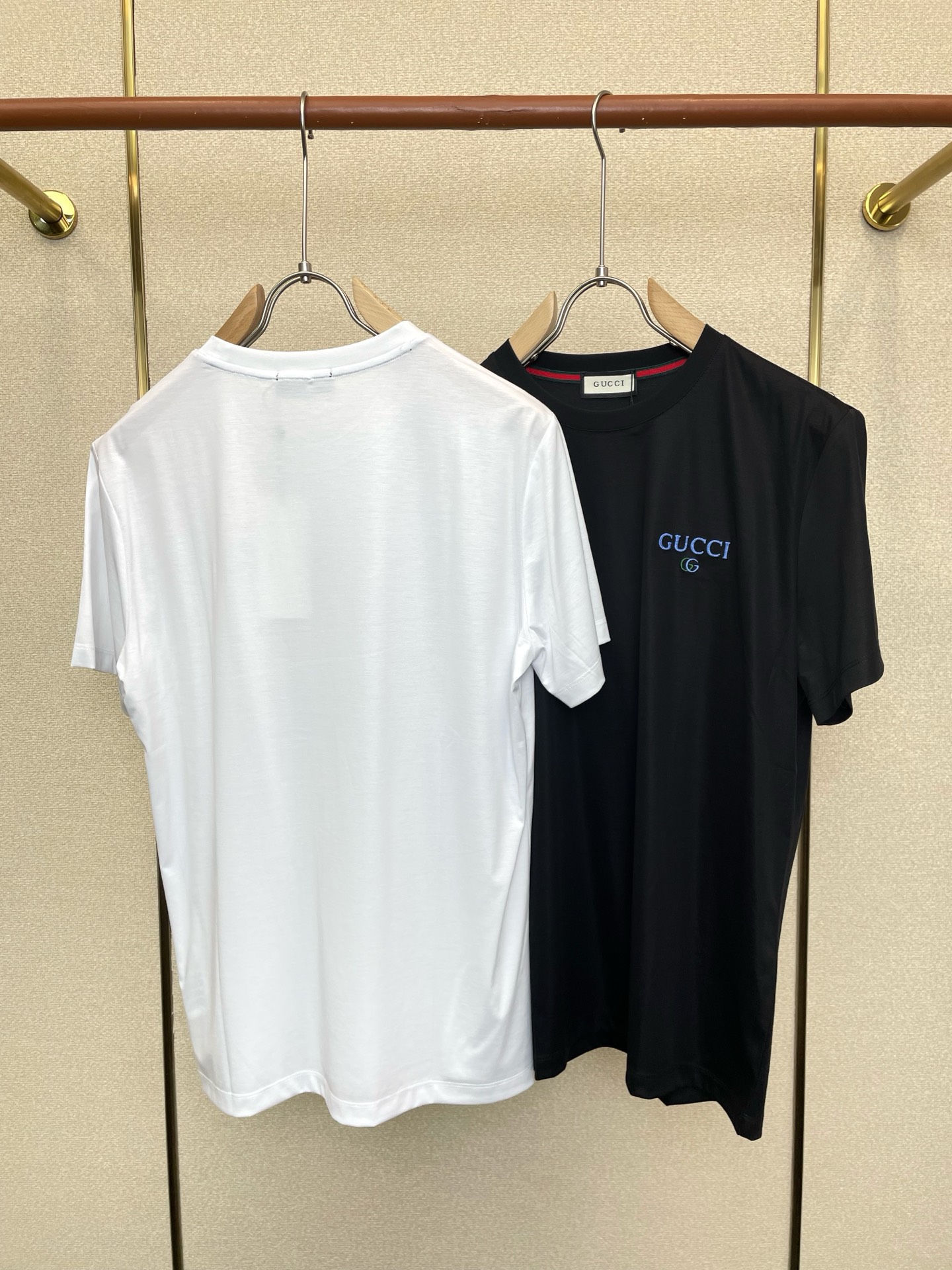 。Gucci古驰💥砸锅卖铁都要上的新款新款原单男士休闲短袖 高端定制 高端版本 时尚百搭爆款⚠️⚠️✨✨