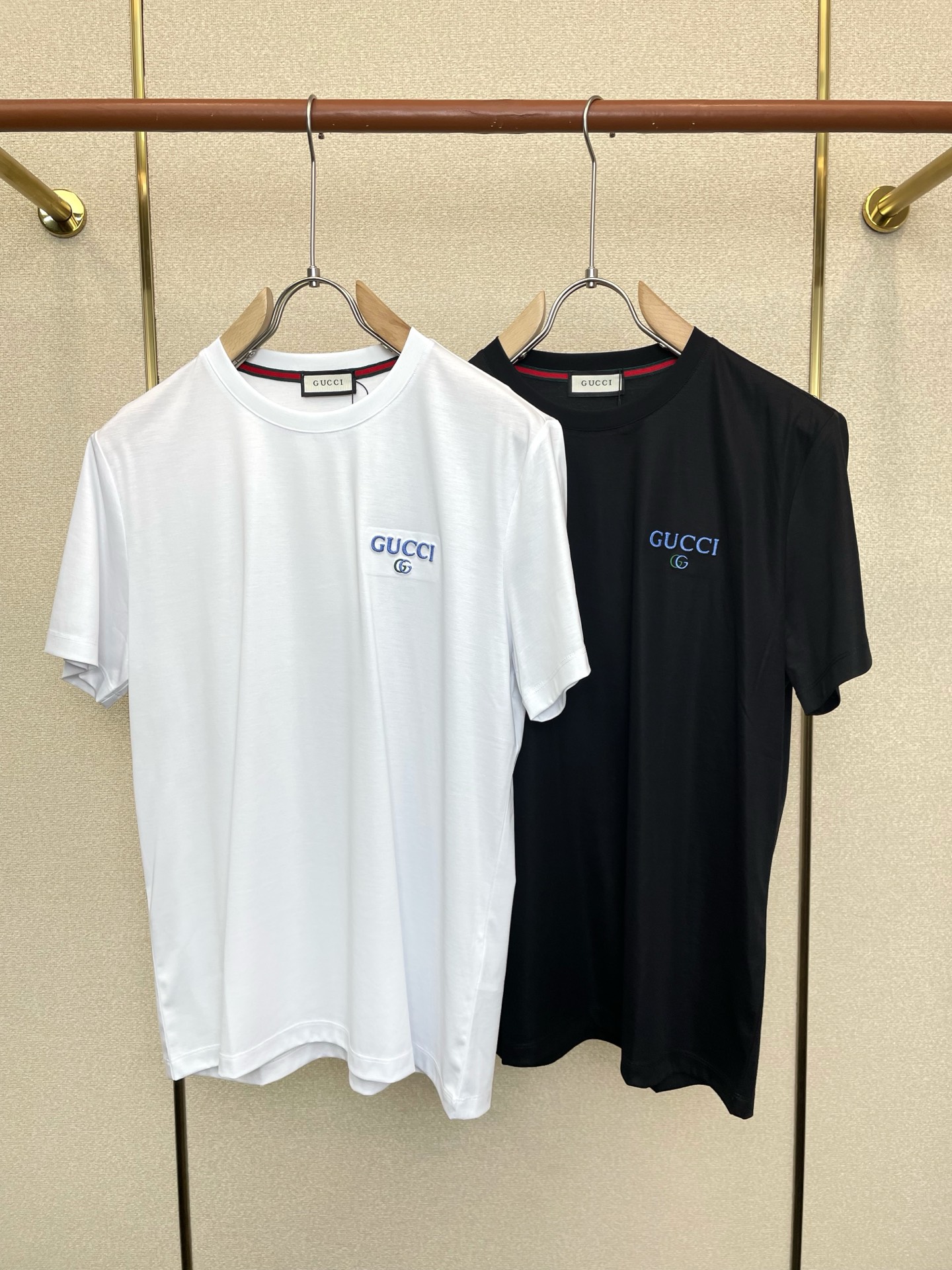 。Gucci古驰💥砸锅卖铁都要上的新款新款原单男士休闲短袖 高端定制 高端版本 时尚百搭爆款⚠️⚠️✨✨