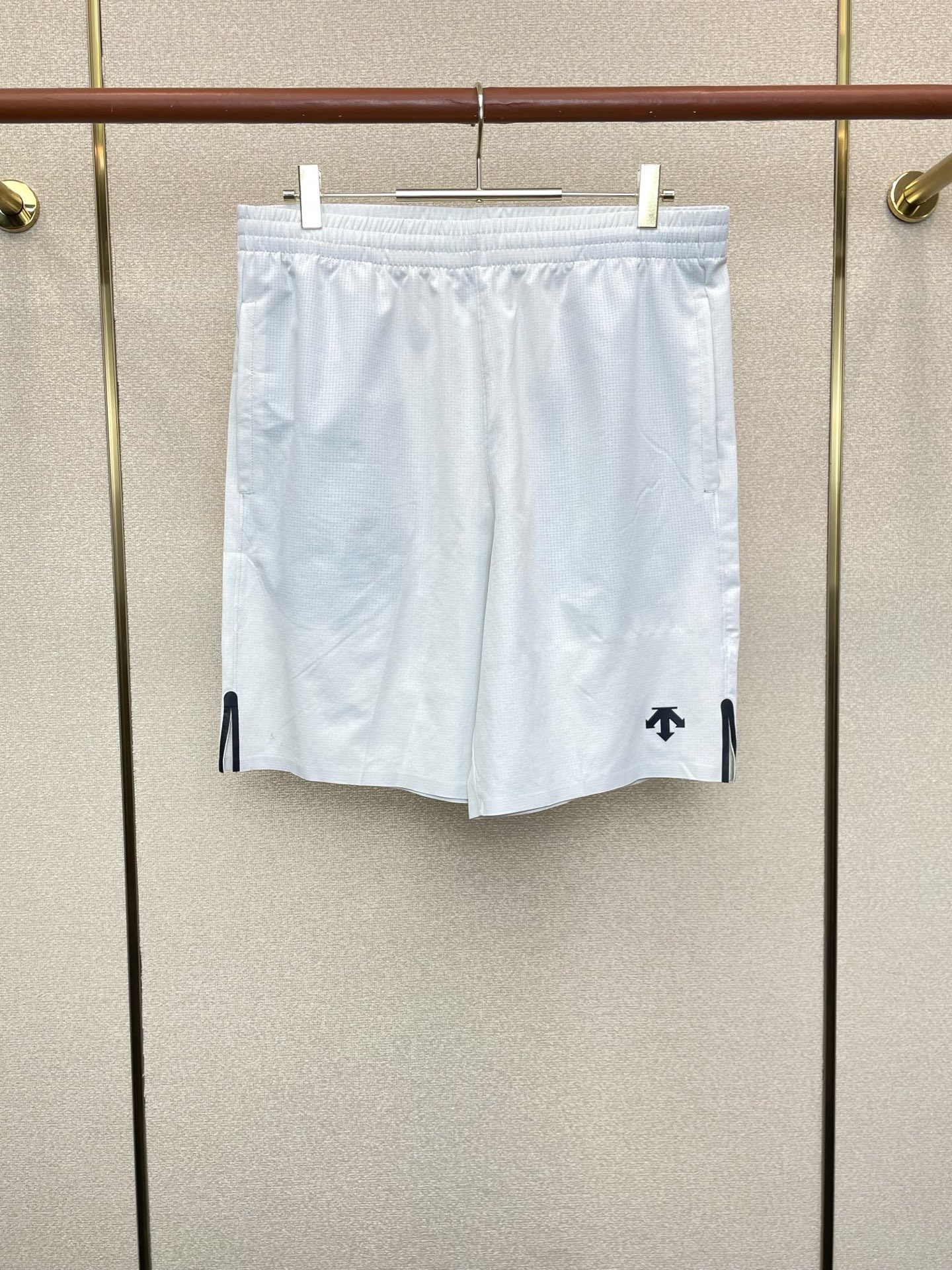 。DESCENTE迪桑特💥砸锅卖铁都要上的新款新款原单男士休闲短裤🩳高端定制 高端版本 时尚百搭爆款⚠️