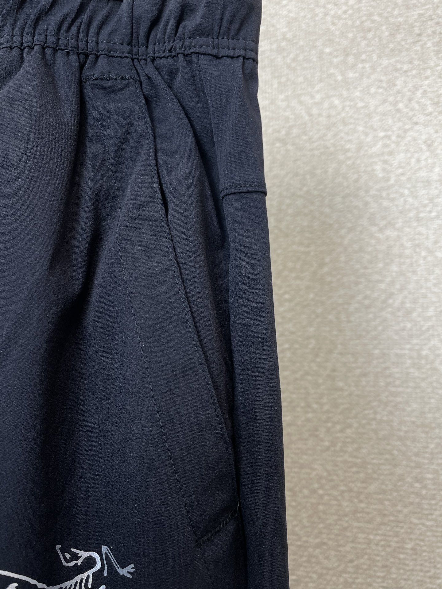 。Arc’teryx始祖鸟💥砸锅卖铁都要上的新款新款原单男士休闲裤 高端定制 高端版本 时尚百搭爆款⚠️