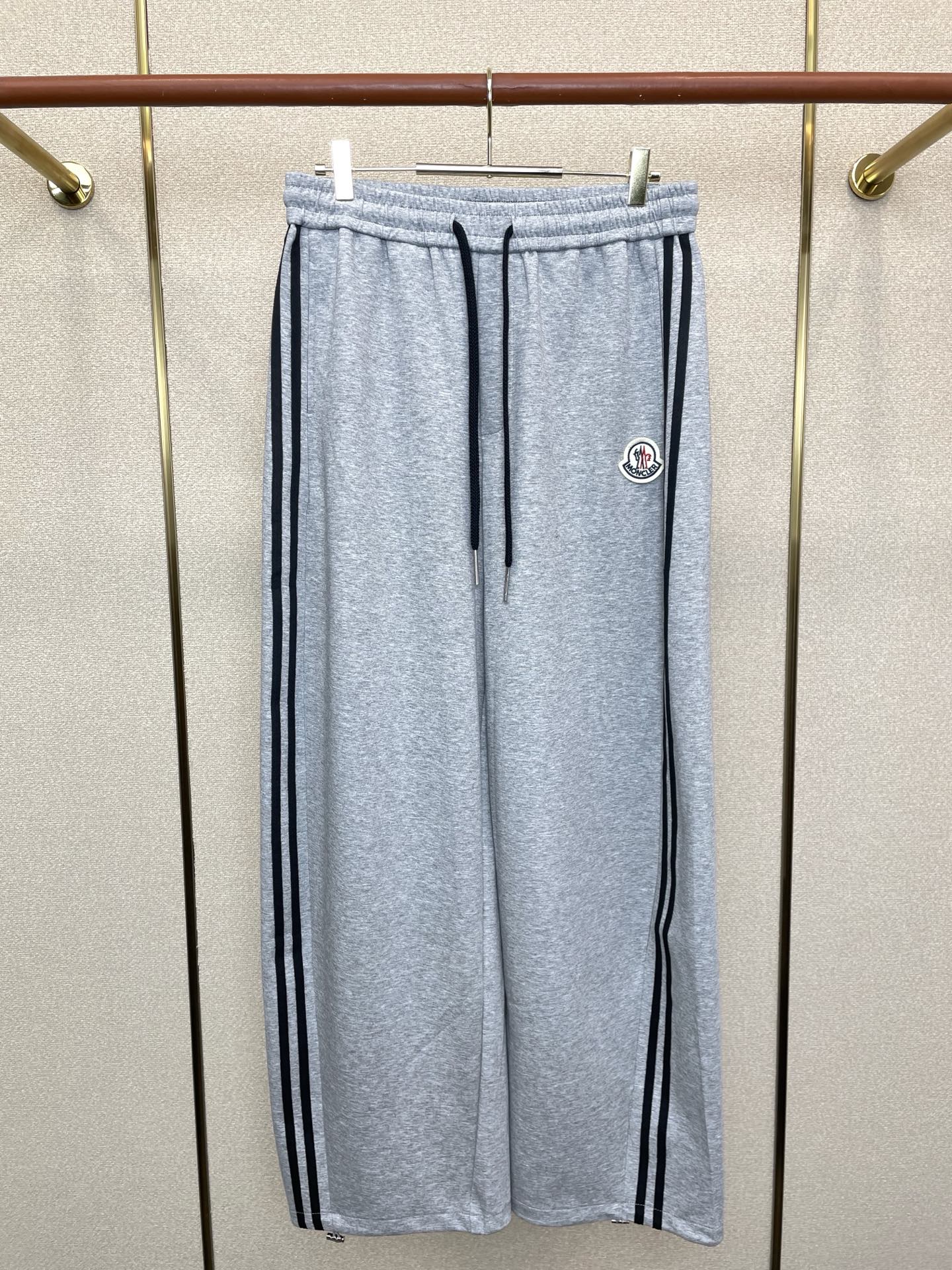 。Moncler蒙口💥砸锅卖铁都要上的新款新款原单男士休闲裤 高端定制 高端版本 时尚百搭爆款⚠️⚠️✨