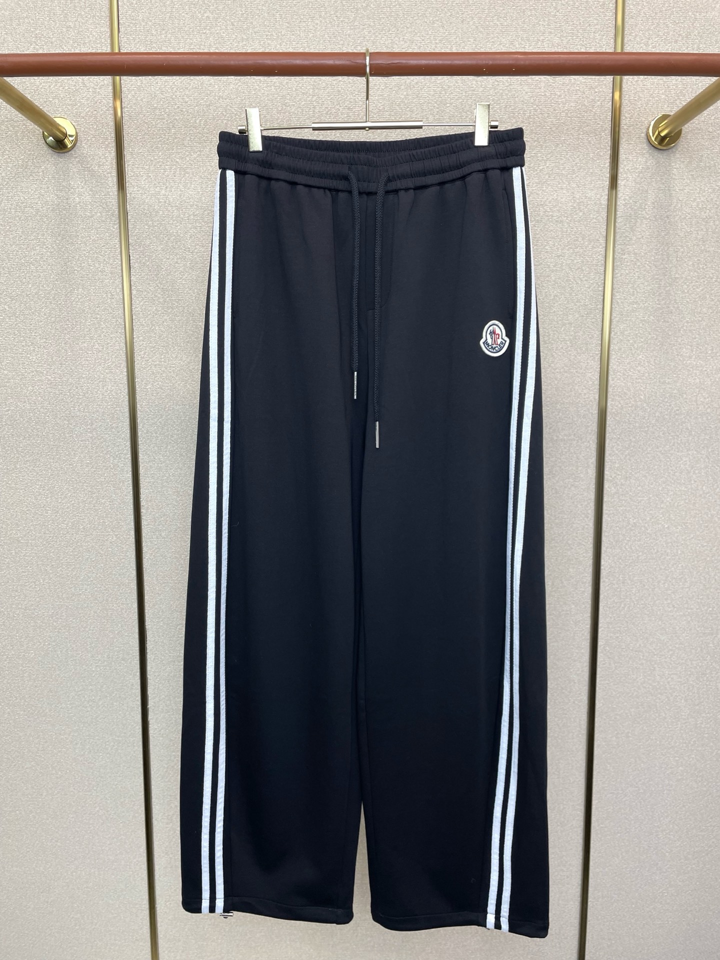 。Moncler蒙口💥砸锅卖铁都要上的新款新款原单男士休闲裤 高端定制 高端版本 时尚百搭爆款⚠️⚠️✨