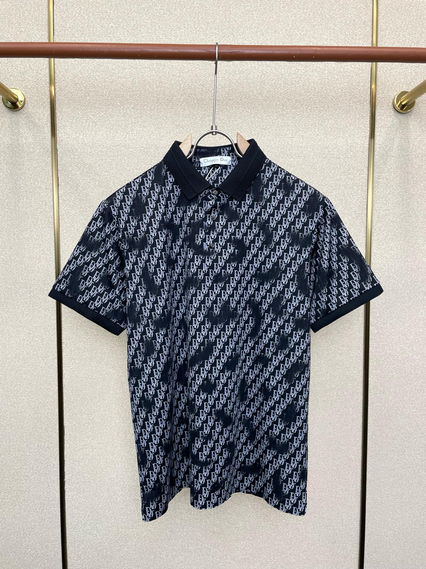 。Dior迪奥💥砸锅卖铁都要上的新款新款原单男士休闲短袖 高端定制 高端版本 时尚百搭爆款⚠️⚠️✨✨进