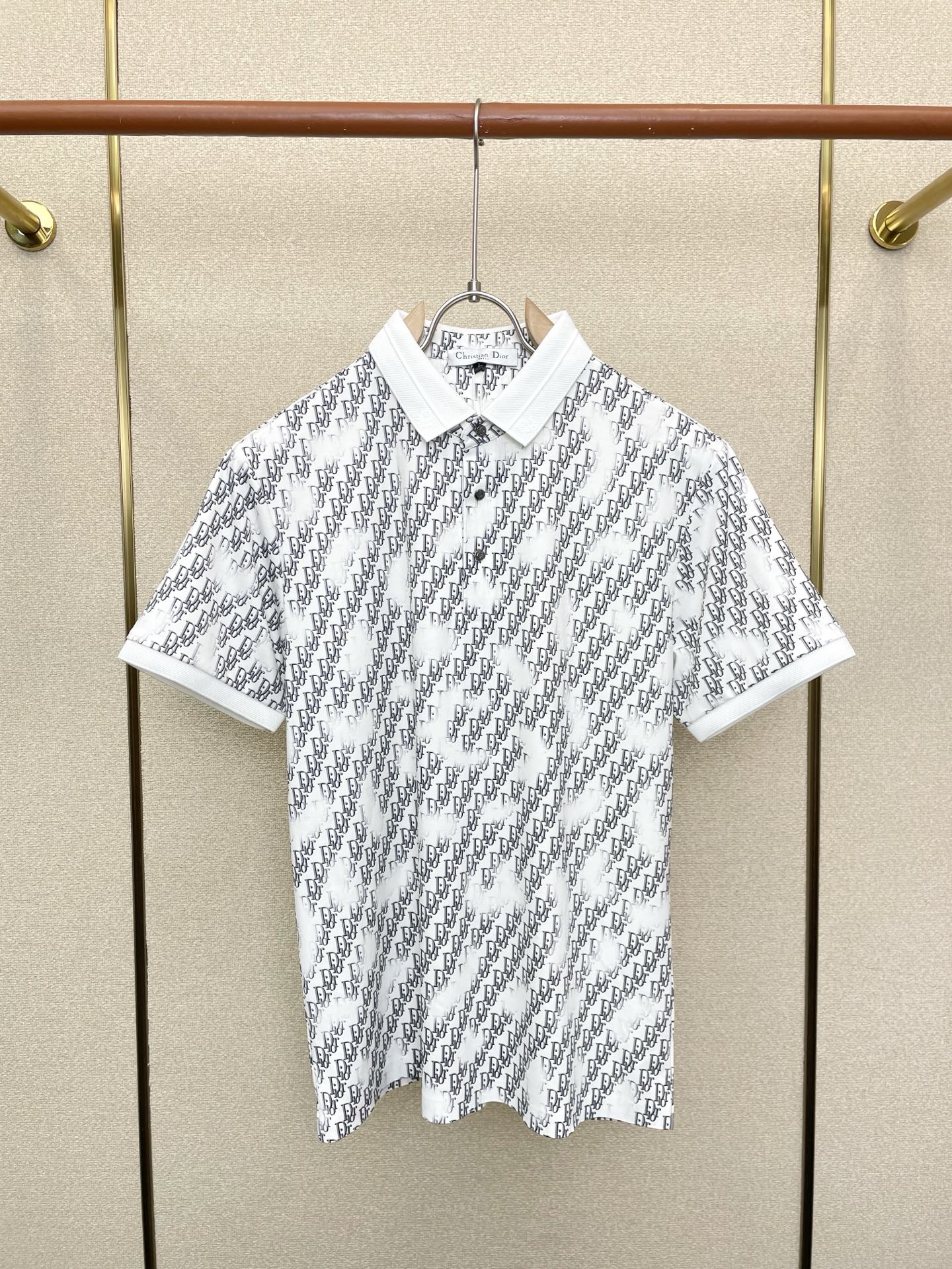 。Dior迪奥💥砸锅卖铁都要上的新款新款原单男士休闲短袖 高端定制 高端版本 时尚百搭爆款⚠️⚠️✨✨进