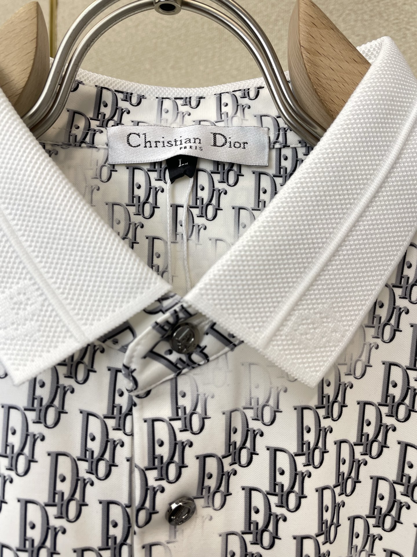 。Dior迪奥💥砸锅卖铁都要上的新款新款原单男士休闲短袖 高端定制 高端版本 时尚百搭爆款⚠️⚠️✨✨进