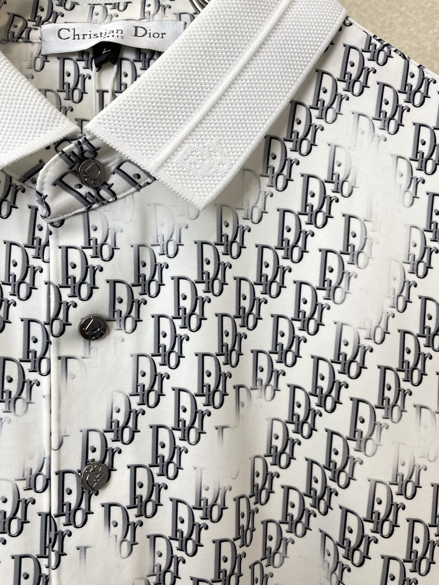 。Dior迪奥💥砸锅卖铁都要上的新款新款原单男士休闲短袖 高端定制 高端版本 时尚百搭爆款⚠️⚠️✨✨进