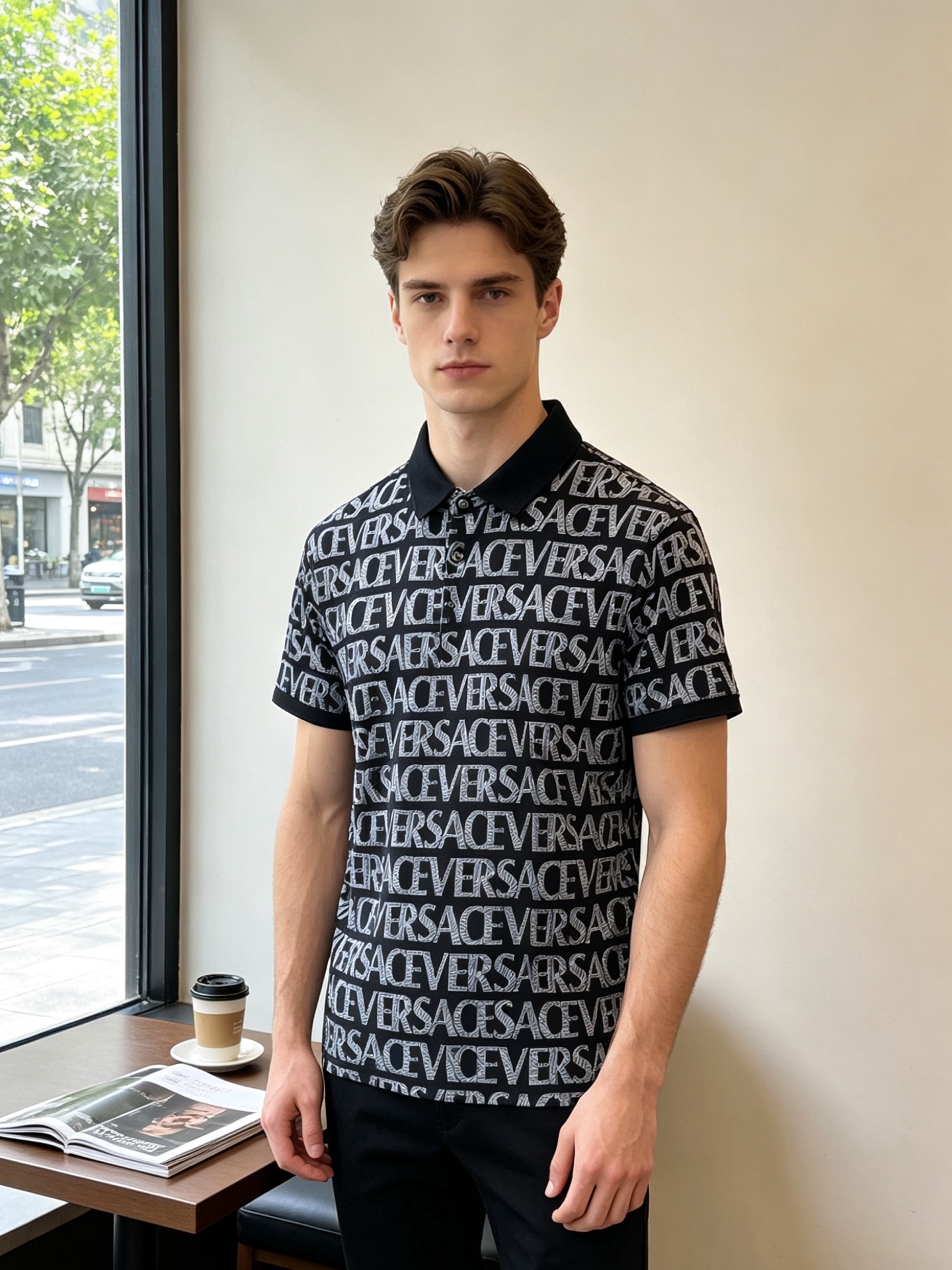 。VERSACE范思哲💥砸锅卖铁都要上的新款新款原单男士休闲短袖 高端定制 高端版本 时尚百搭爆款⚠️⚠