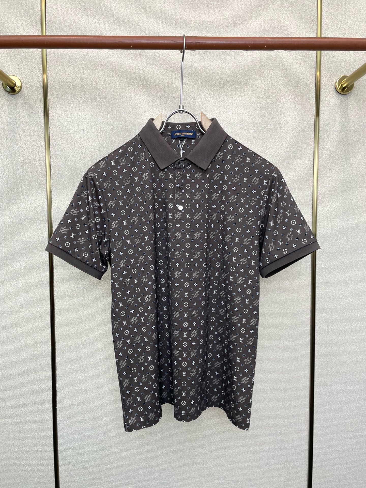 。Louis Vuitton路易威登💥砸锅卖铁都要上的新款新款原单男士休闲短袖 高端定制 高端版本 时尚