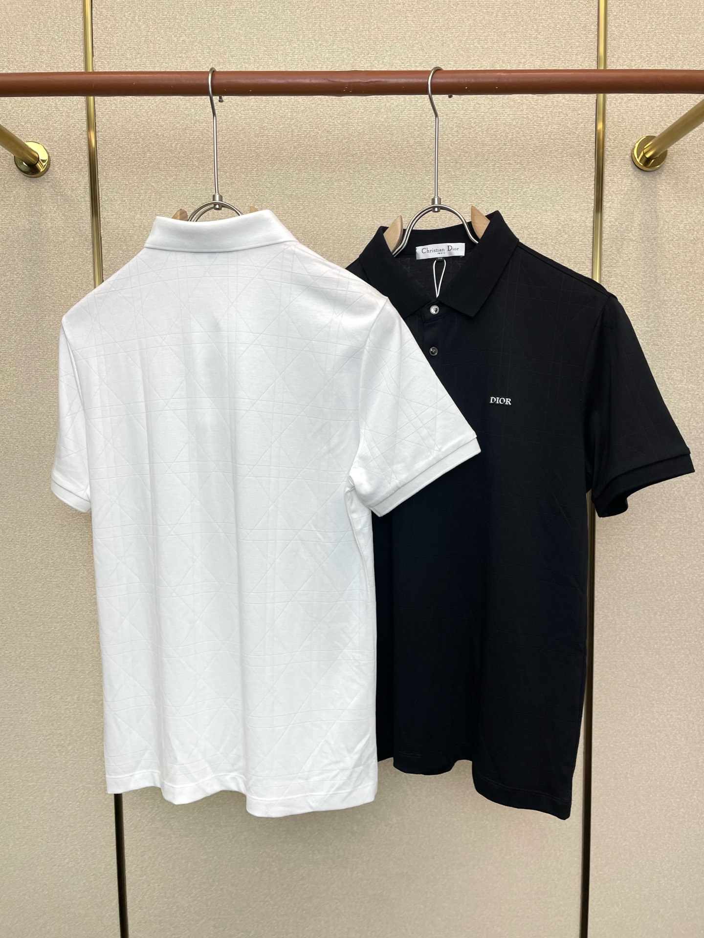。Dior迪奥💥砸锅卖铁都要上的新款新款原单男士休闲短袖 高端定制 高端版本 时尚百搭爆款⚠️⚠️✨✨进
