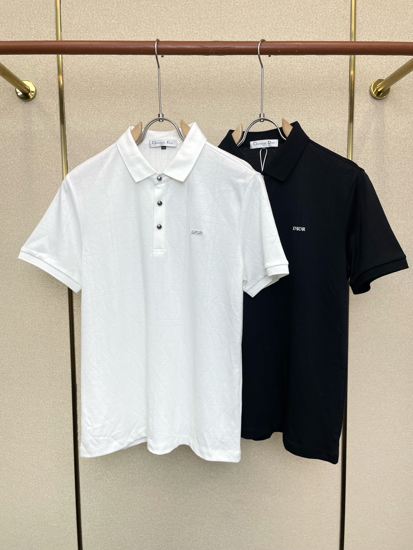。Dior迪奥💥砸锅卖铁都要上的新款新款原单男士休闲短袖 高端定制 高端版本 时尚百搭爆款⚠️⚠️✨✨进