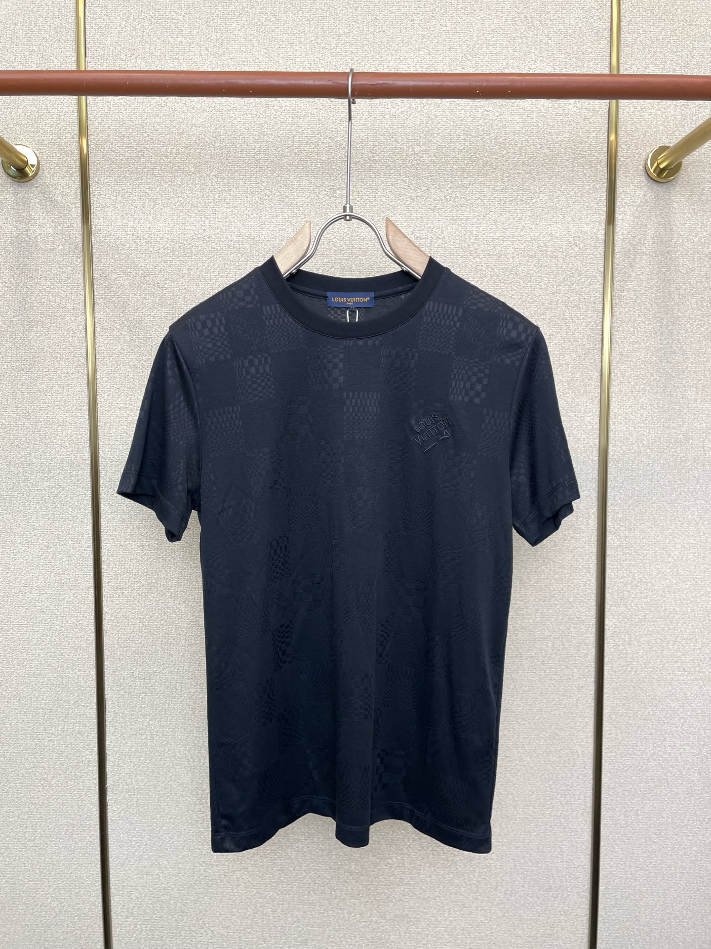。Louis Vuitton路易威登💥砸锅卖铁都要上的新款新款原单男士休闲短袖 高端定制 高端版本 时尚