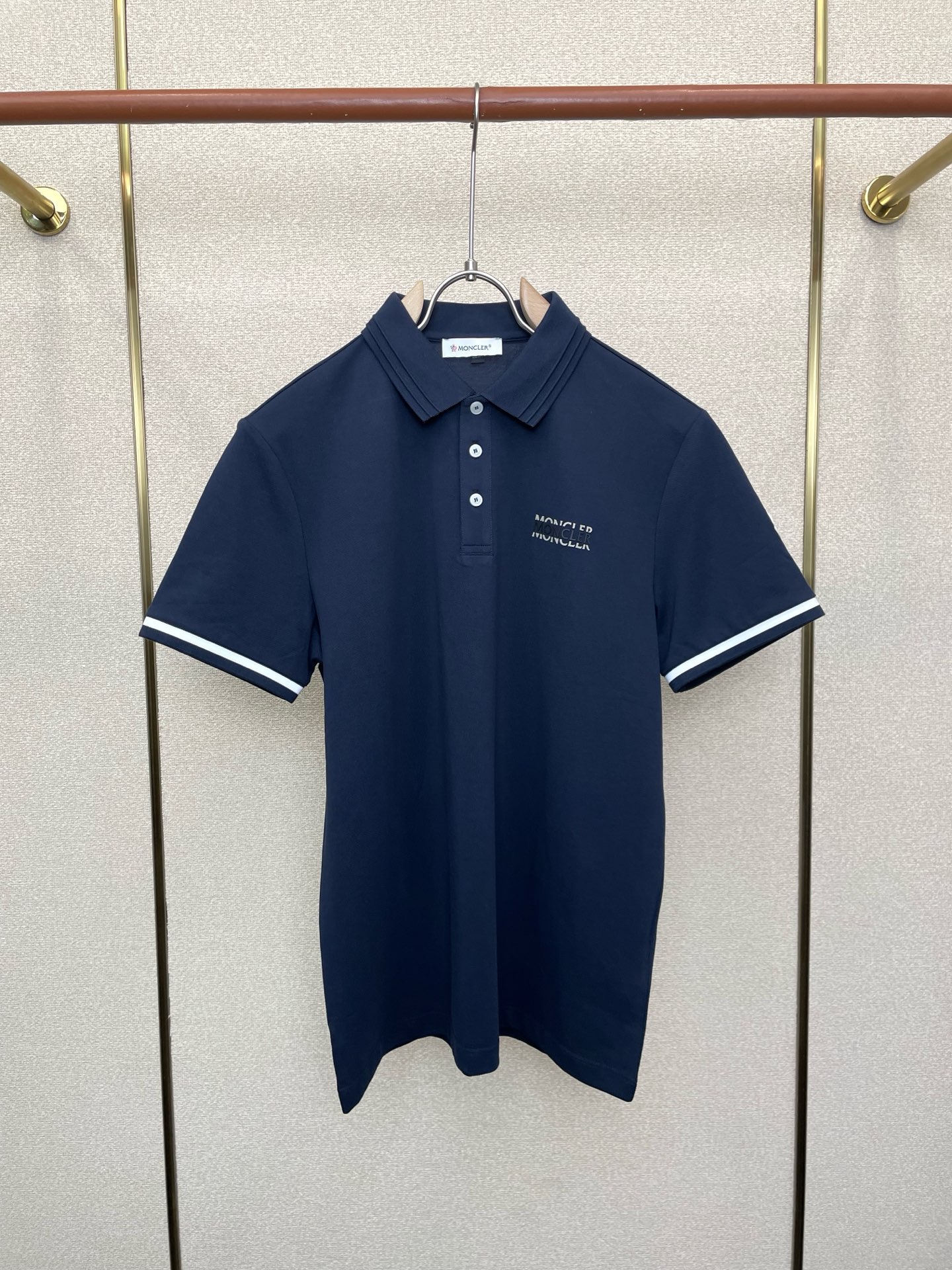 。Moncler蒙口💥砸锅卖铁都要上的新款新款原单男士休闲短袖 高端定制 高端版本 时尚百搭爆款⚠️⚠️