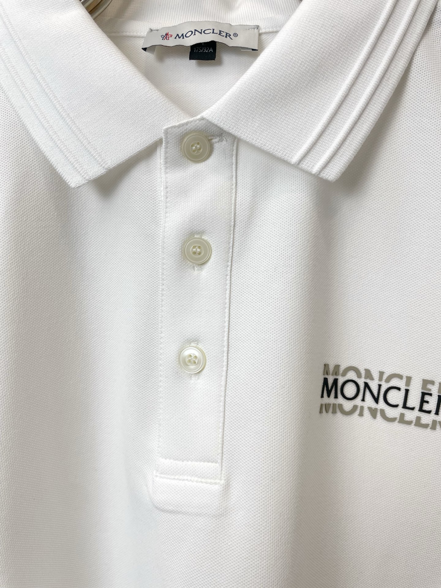 。Moncler蒙口💥砸锅卖铁都要上的新款新款原单男士休闲短袖 高端定制 高端版本 时尚百搭爆款⚠️⚠️