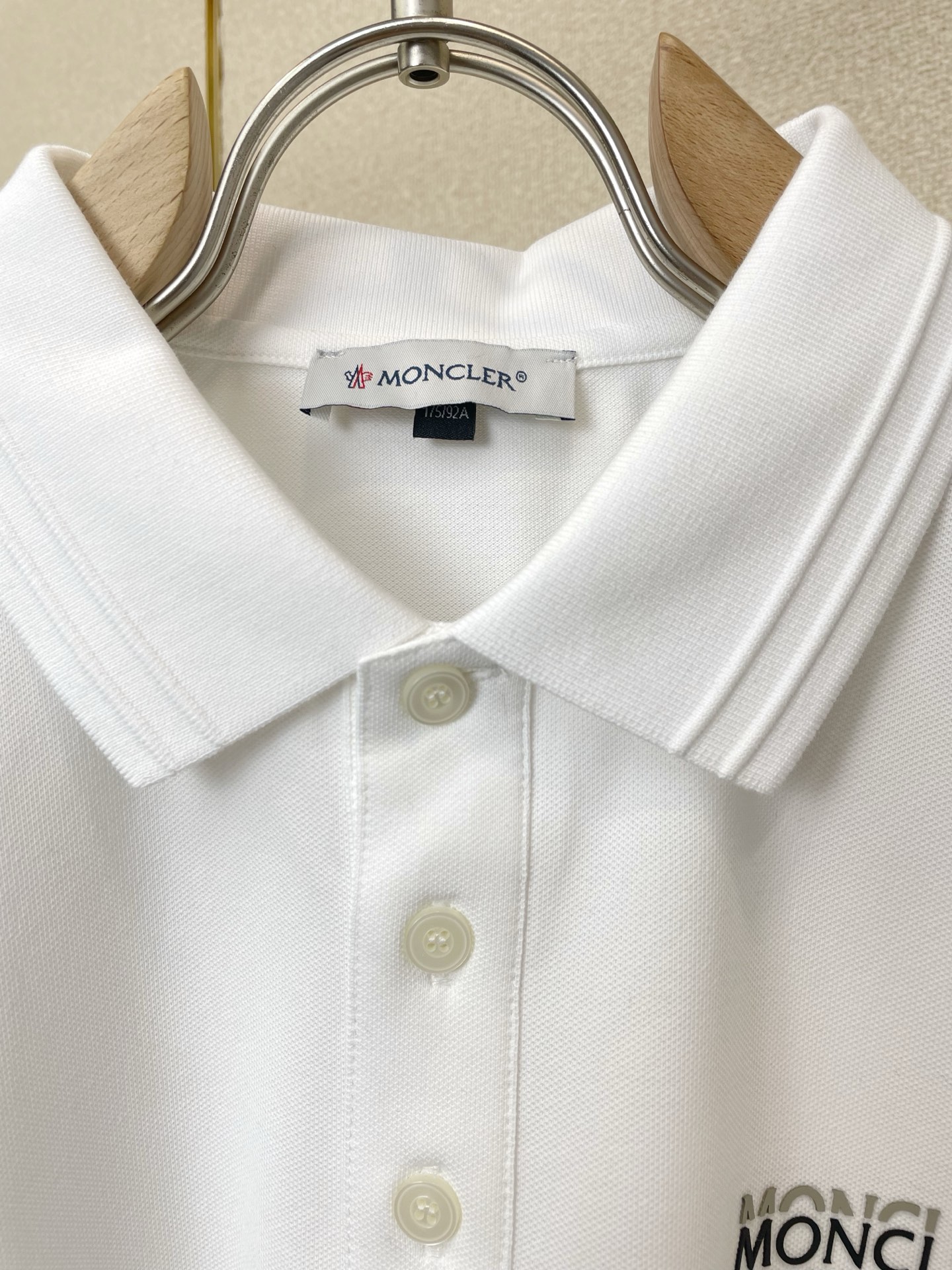 。Moncler蒙口💥砸锅卖铁都要上的新款新款原单男士休闲短袖 高端定制 高端版本 时尚百搭爆款⚠️⚠️