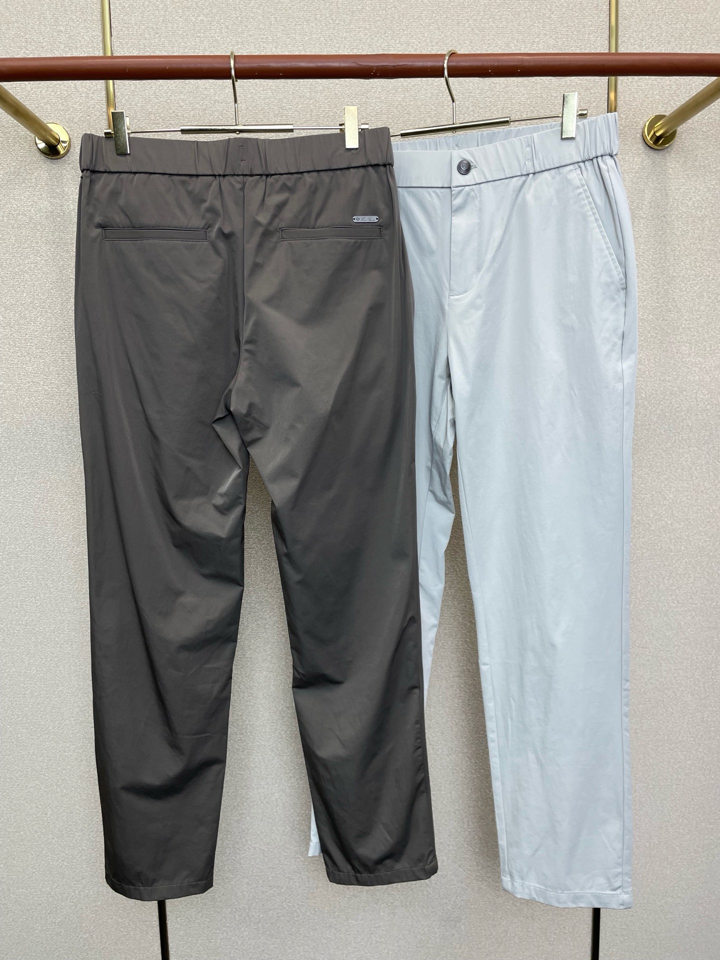 。Loro Piana-Loro Piana诺悠翩雅💥砸锅卖铁都要上的新款新款休闲裤 高端版本！专柜定制