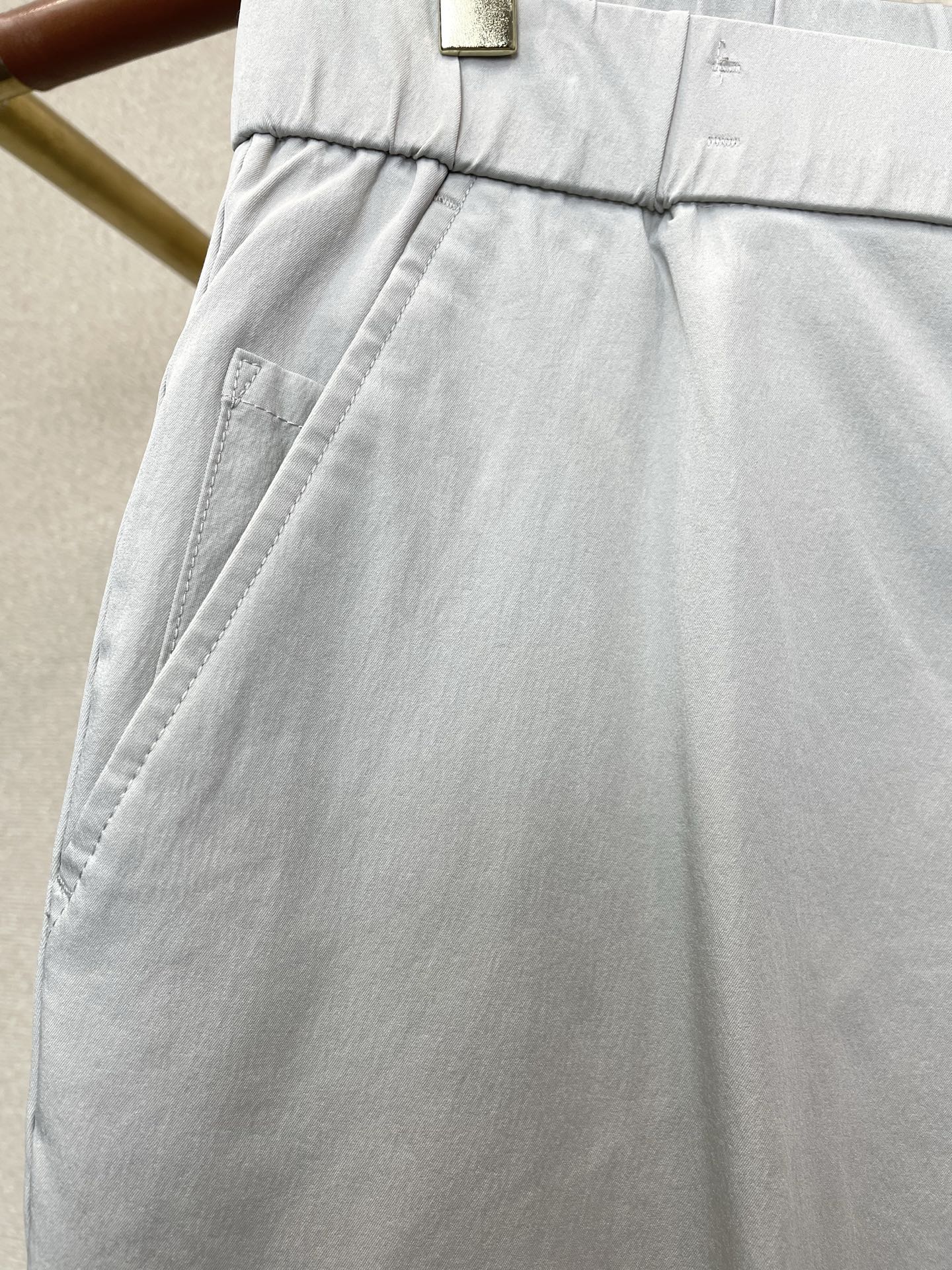 。Loro Piana-Loro Piana诺悠翩雅💥砸锅卖铁都要上的新款新款休闲裤 高端版本！专柜定制