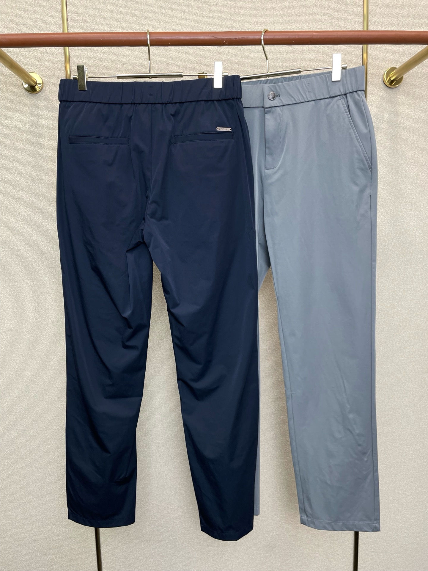 。Loro Piana-Loro Piana诺悠翩雅💥砸锅卖铁都要上的新款新款休闲裤 高端版本！专柜定制