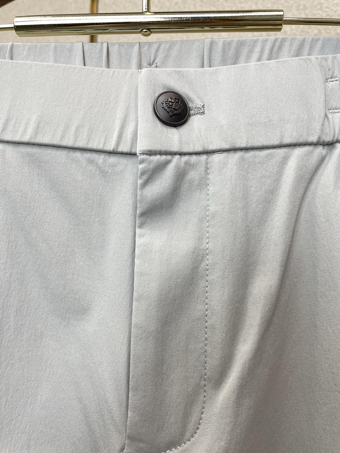 。Loro Piana-Loro Piana诺悠翩雅💥砸锅卖铁都要上的新款新款休闲裤 高端版本！专柜定制