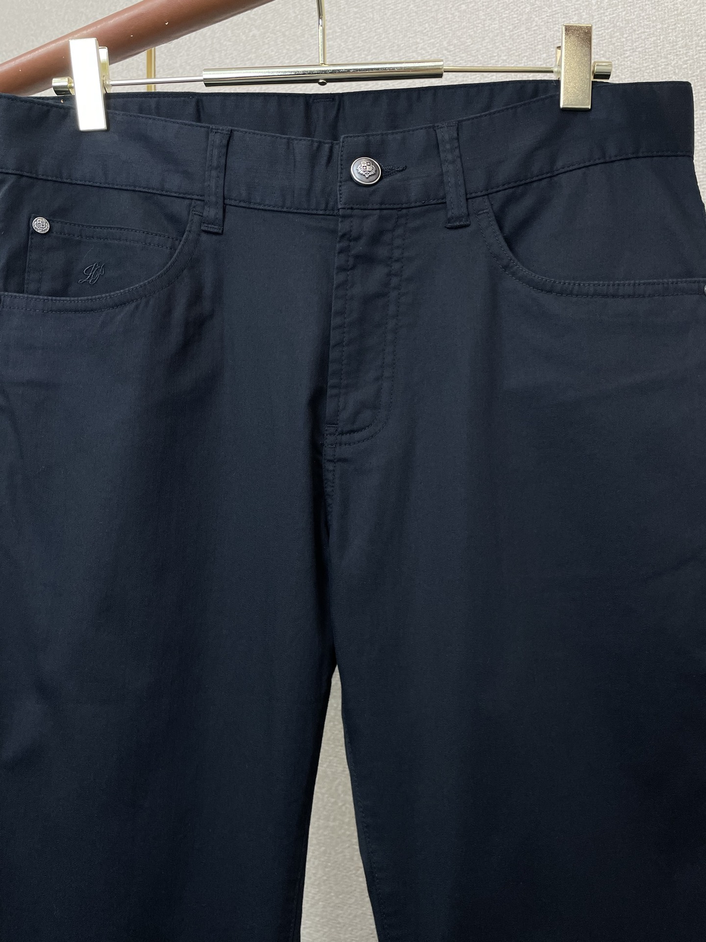 。Loro Piana-Loro Piana诺悠翩雅💥砸锅卖铁都要上的新款新款休闲裤 高端版本！专柜定制