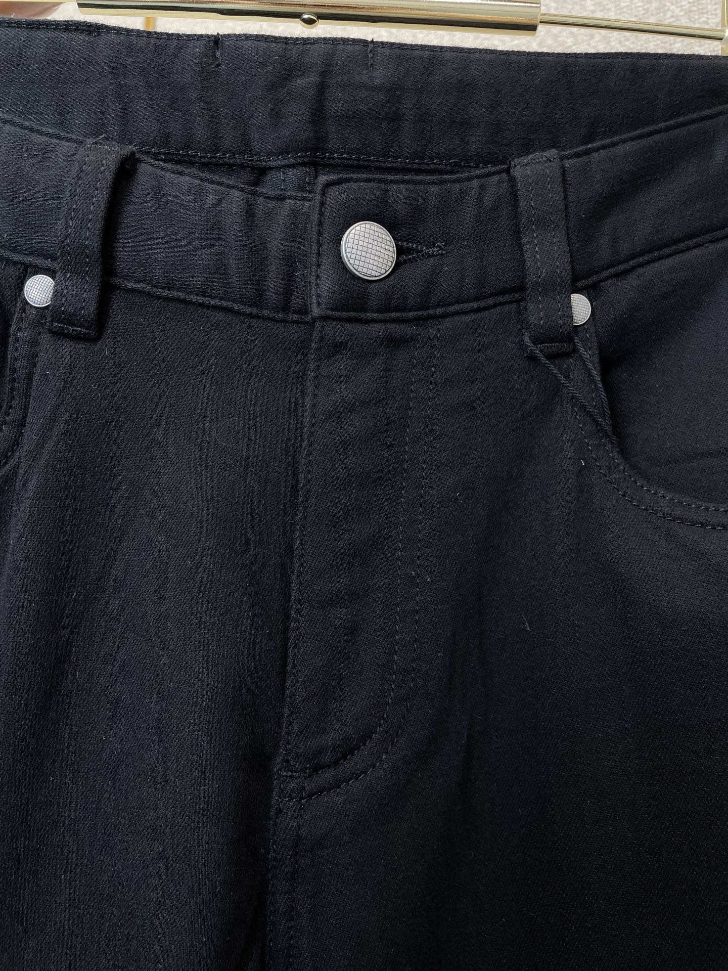 。Bottega Veneta葆蝶家💥砸锅卖铁都要上的新款新款休闲牛仔裤👖高端版本！专柜定制面料 透气舒