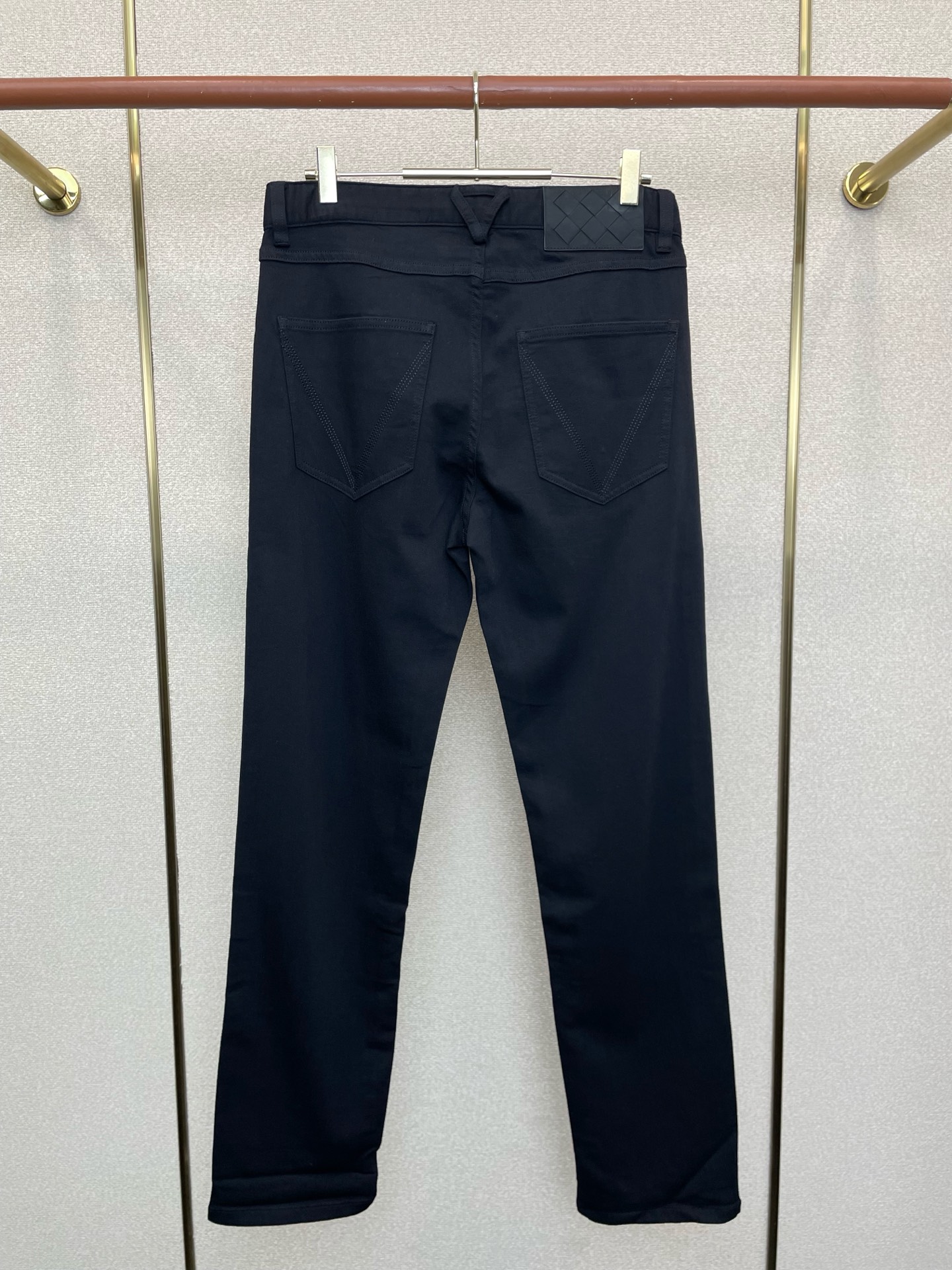 。Bottega Veneta葆蝶家💥砸锅卖铁都要上的新款新款休闲牛仔裤👖高端版本！专柜定制面料 透气舒