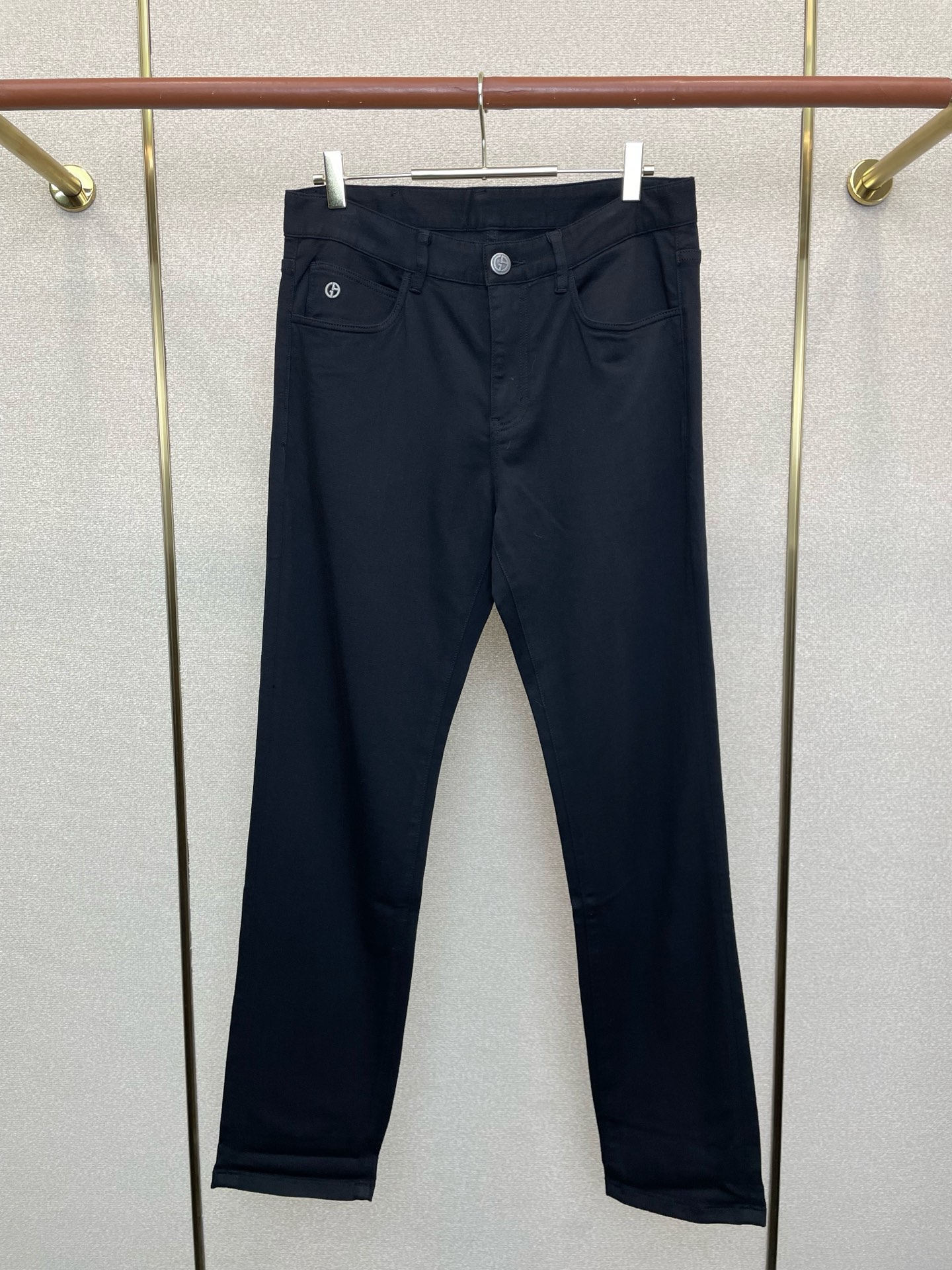 。ARMANI阿玛尼💥砸锅卖铁都要上的新款新款休闲牛仔裤👖高端版本！专柜定制面料 透气舒适度高，细节无可