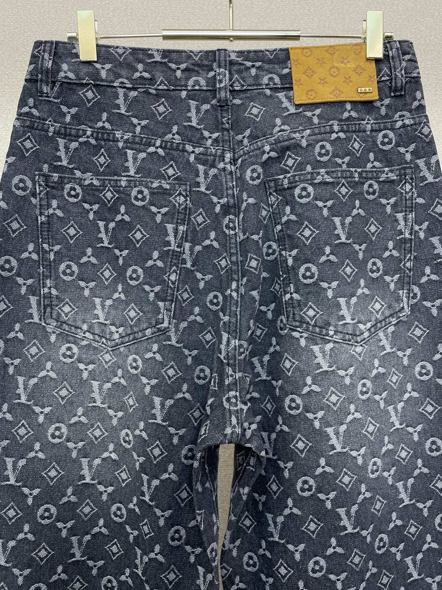 。Louis Vuitton路易威登💥独家专供新款休闲阔腿牛仔裤👖高端版本 专柜定制面料 透气舒适度高，